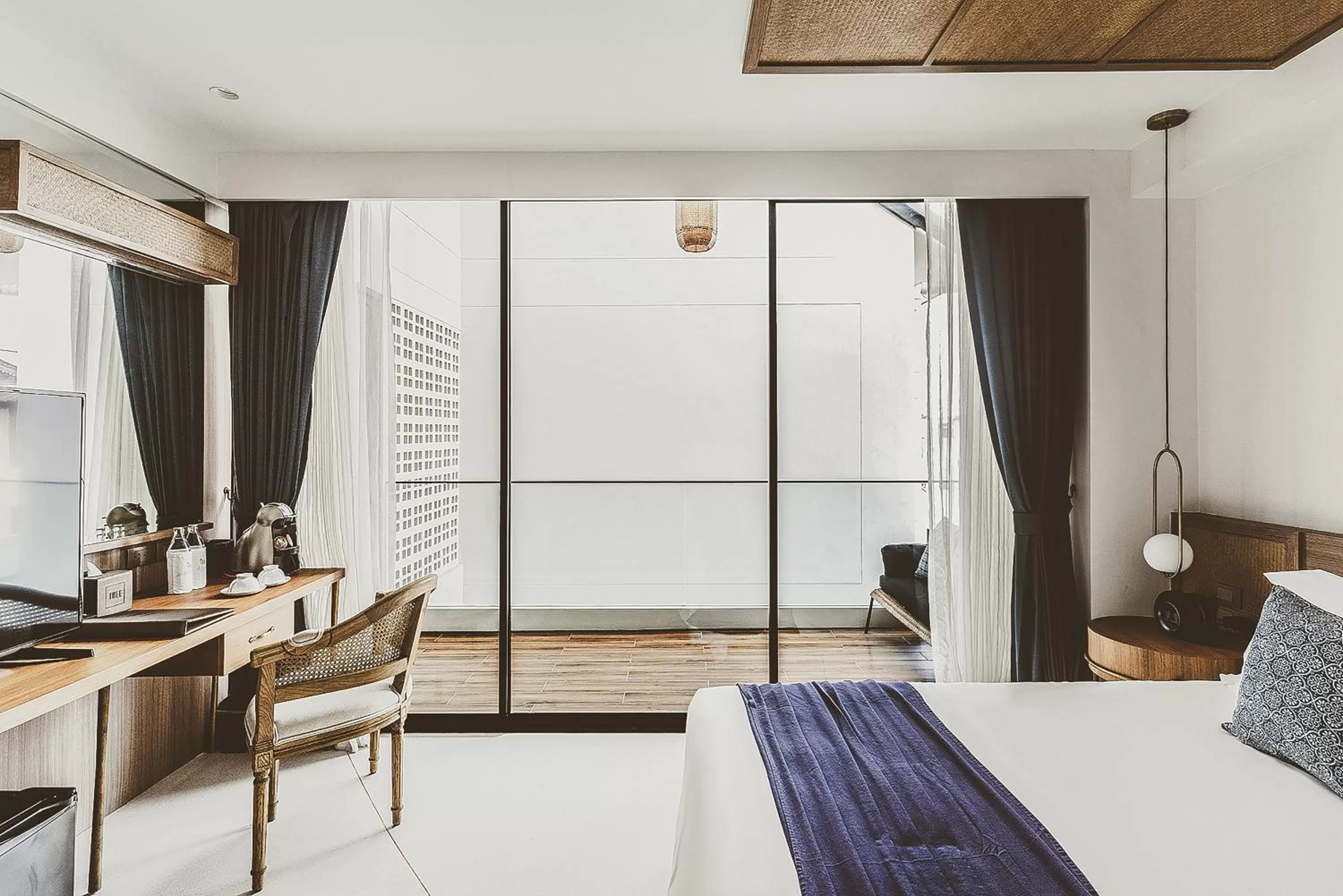 Balcony/Terrace, Bed in THEE Vijit Lanna by TH District