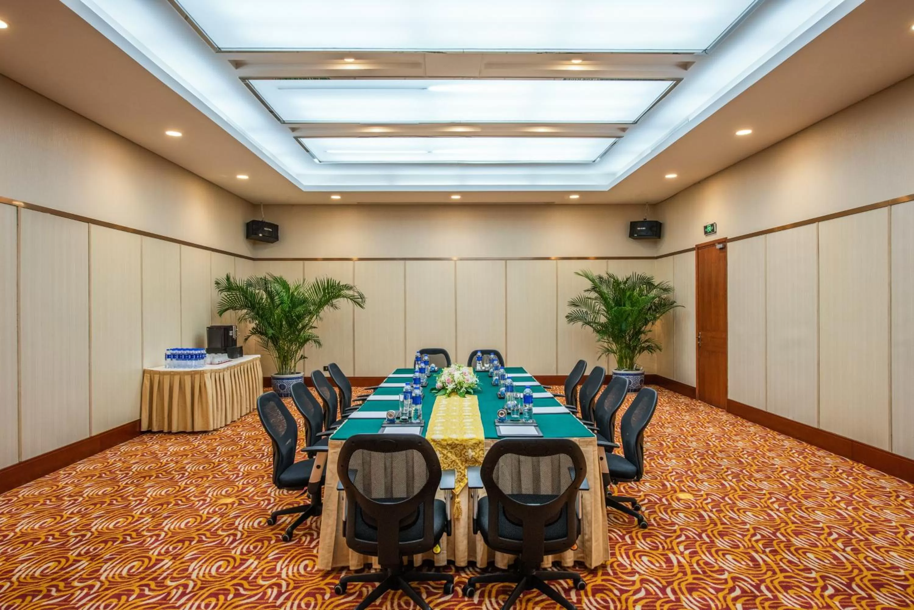 Meeting/conference room in Holiday Inn Temple Of Heaven Beijing by IHG