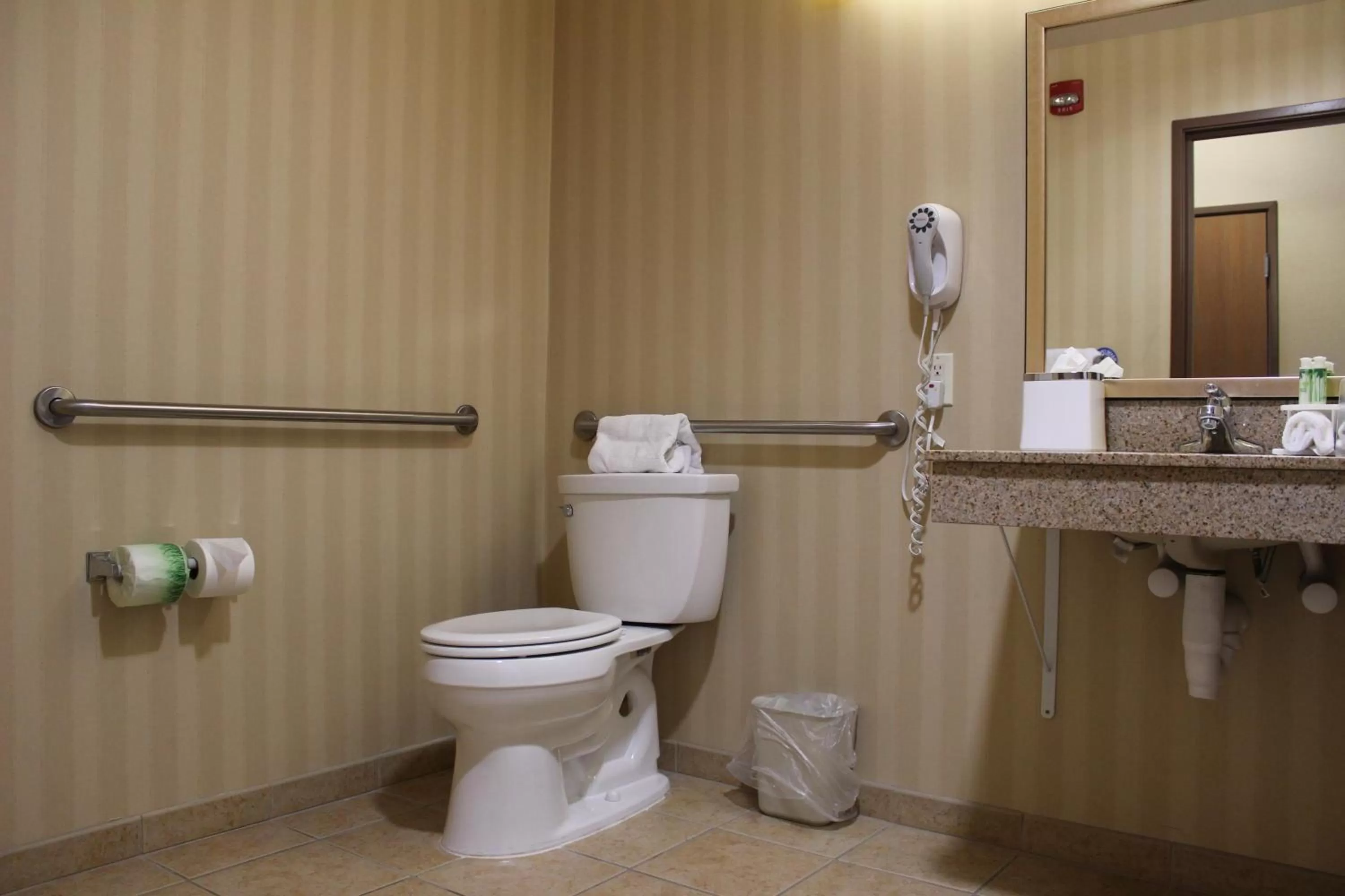 Holiday Inn Express Tehachapi by IHG