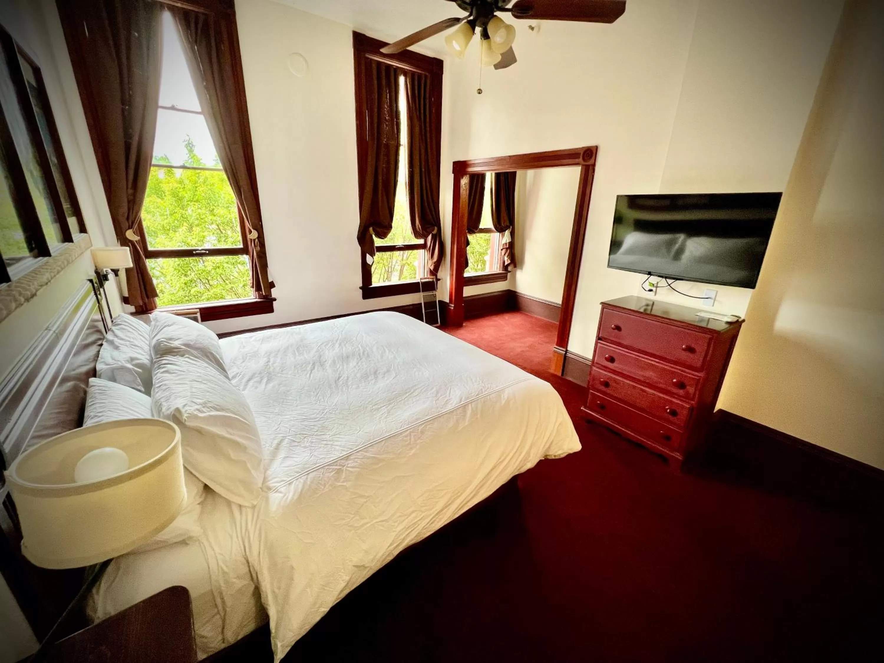 Bed in The Monarch Hotel