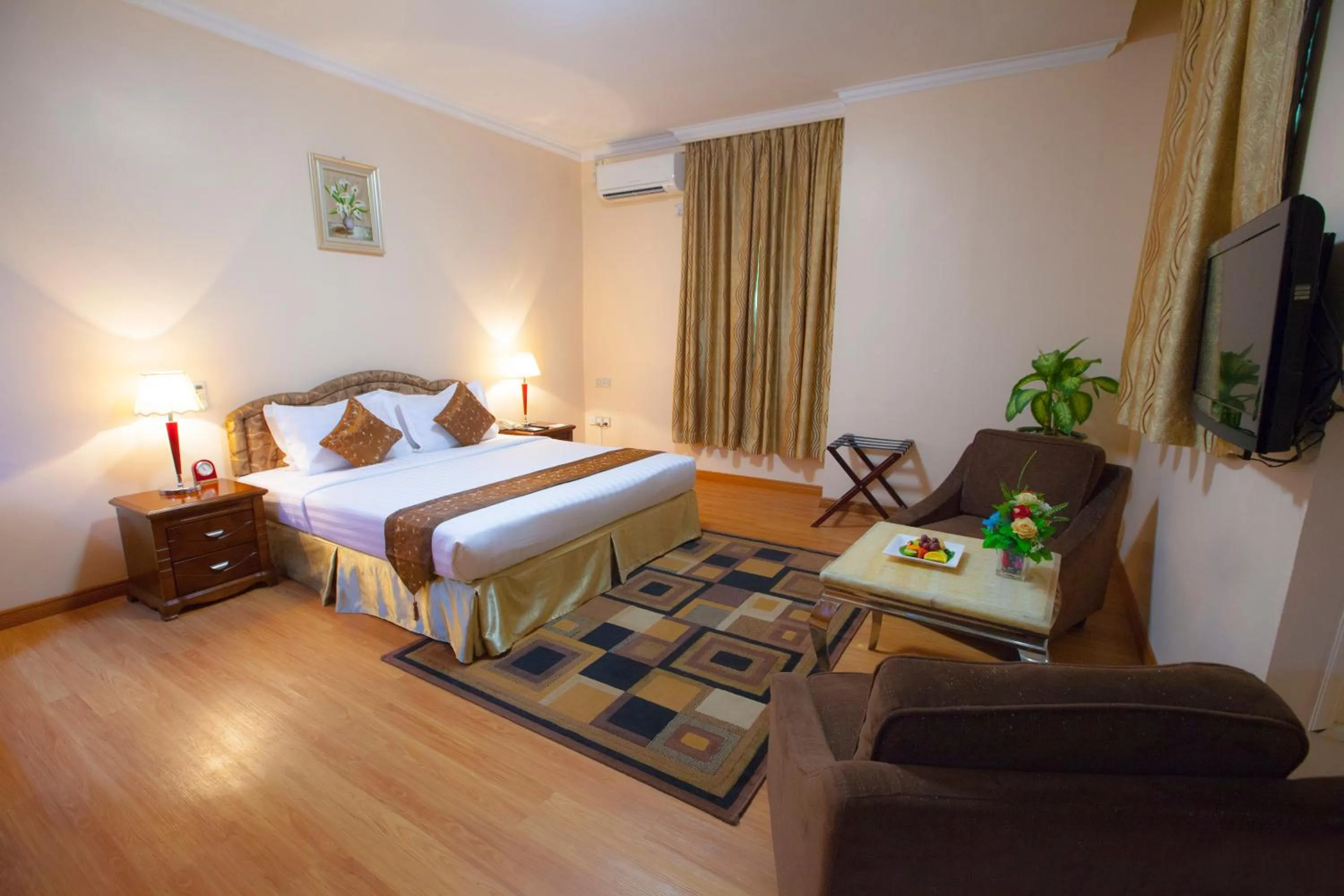 Bed in Grand Palace Hotel