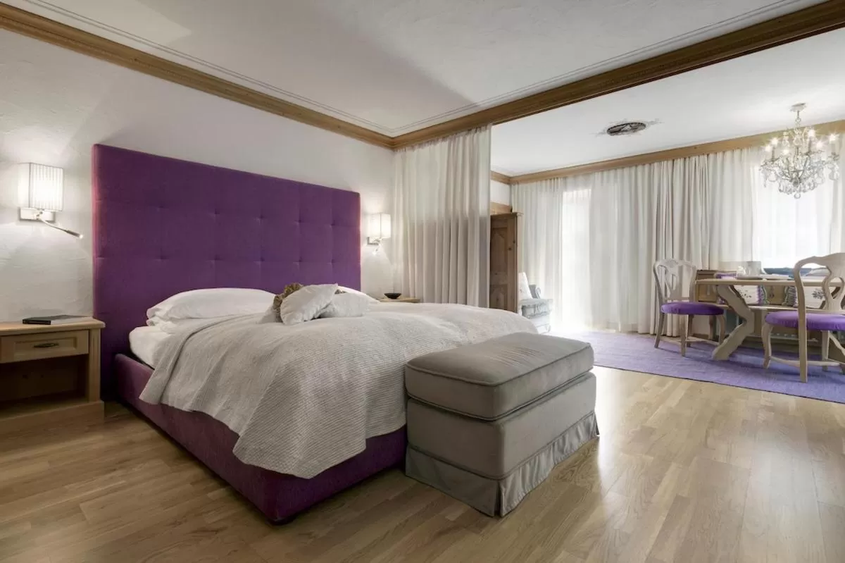 Bed in Hotel La Perla: The Leading Hotels of the World