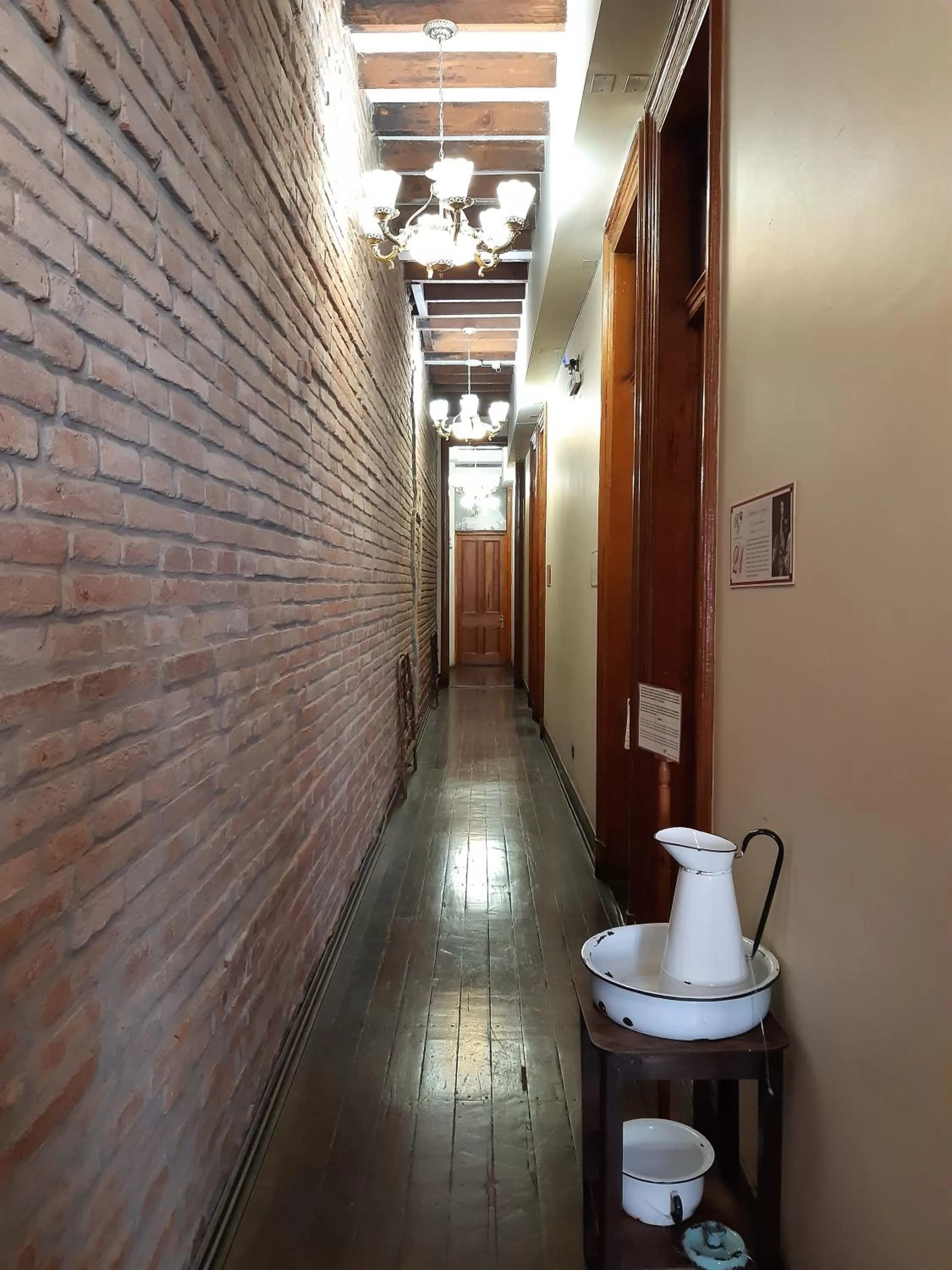 Property building in Hotel Reina Victoria Valparaíso