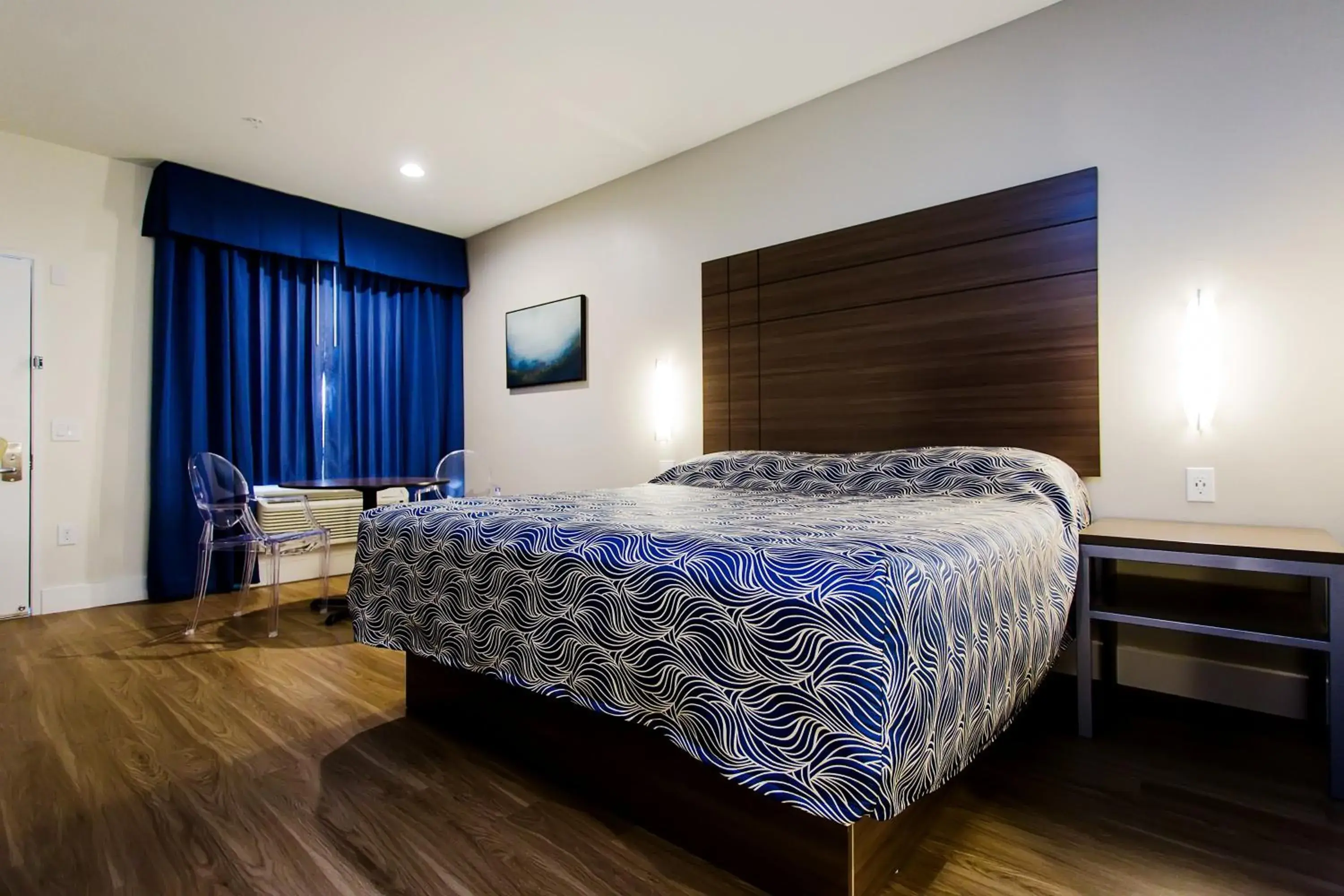 Deluxe King Room in Palace Inn Blue US-59 & Gessner Deluxe King Room in Palace Inn Blue US-59 & Gessner