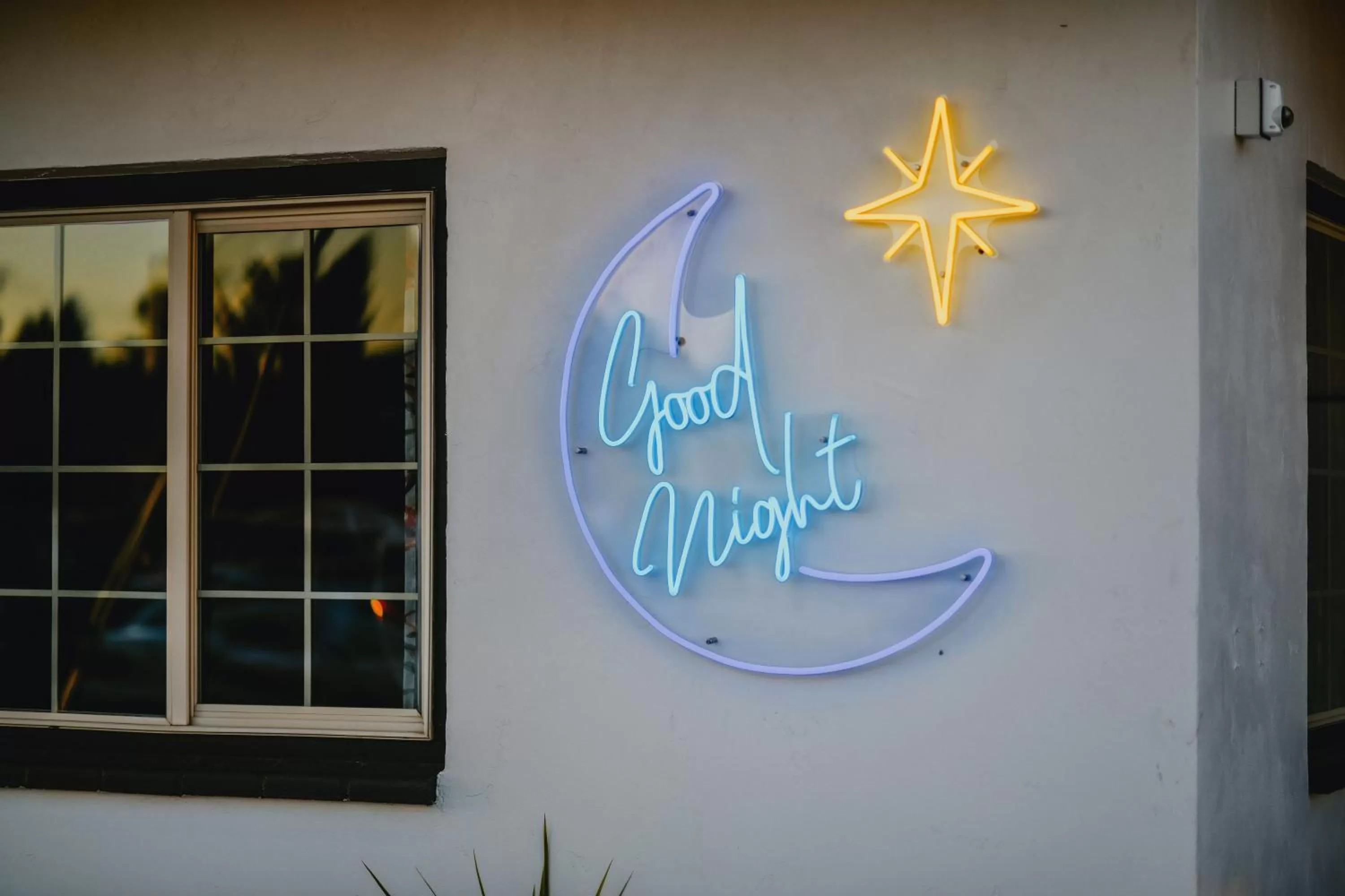 Property logo or sign in Sapphire Motel Midtown Bozeman