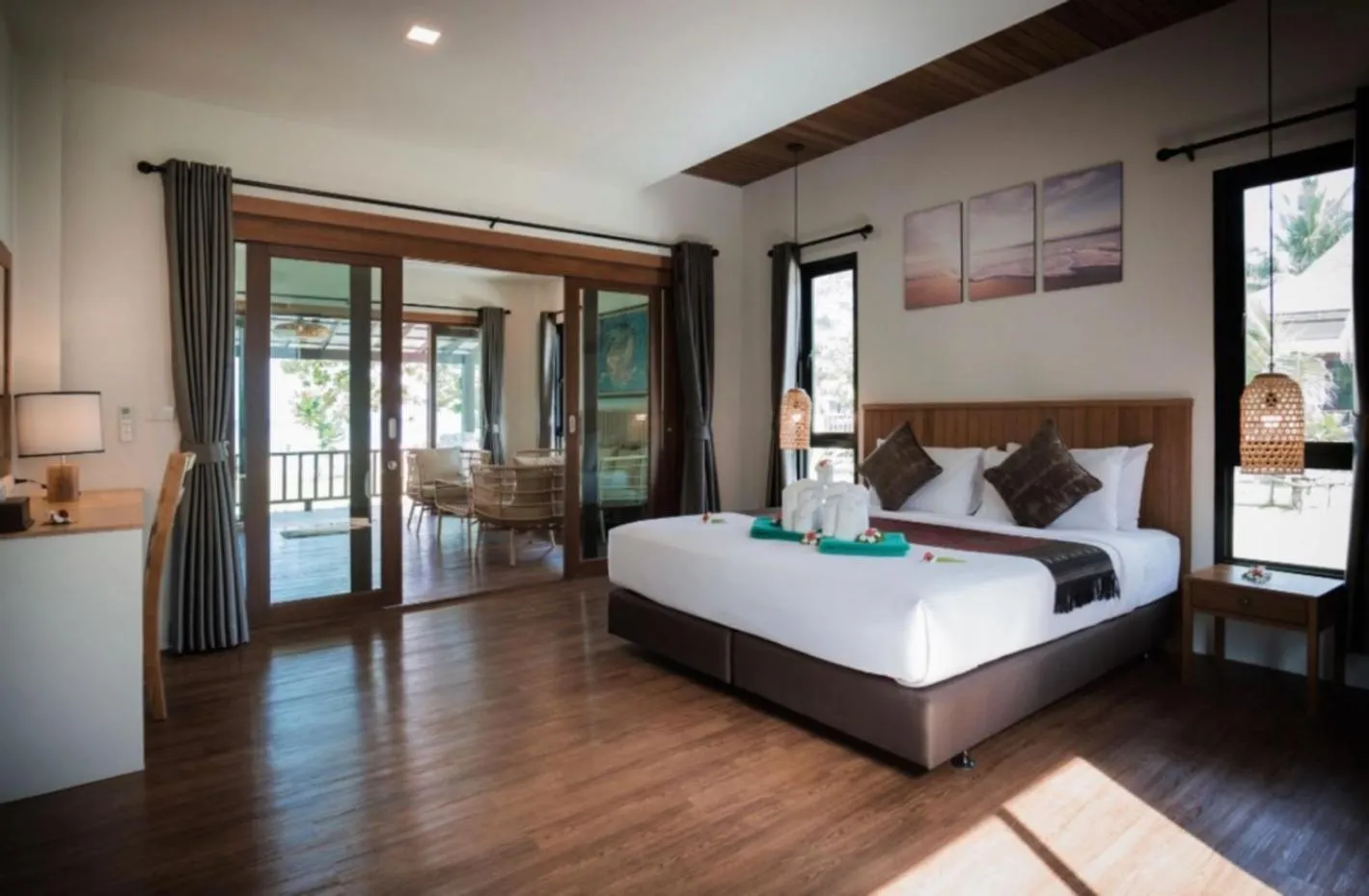 Bed in Southern Lanta Resort