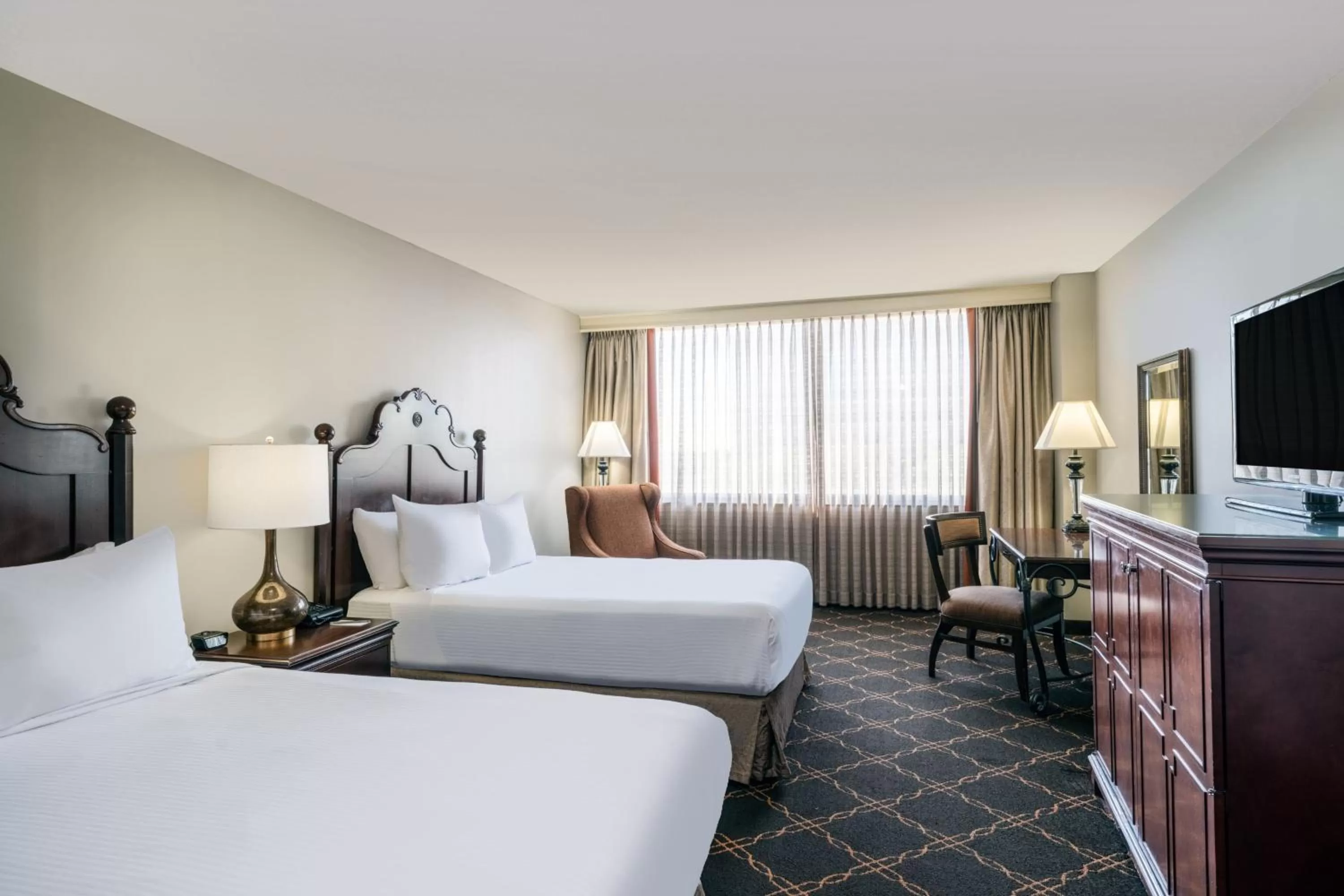 Photo of the whole room, Bed in Austin Southpark Hotel