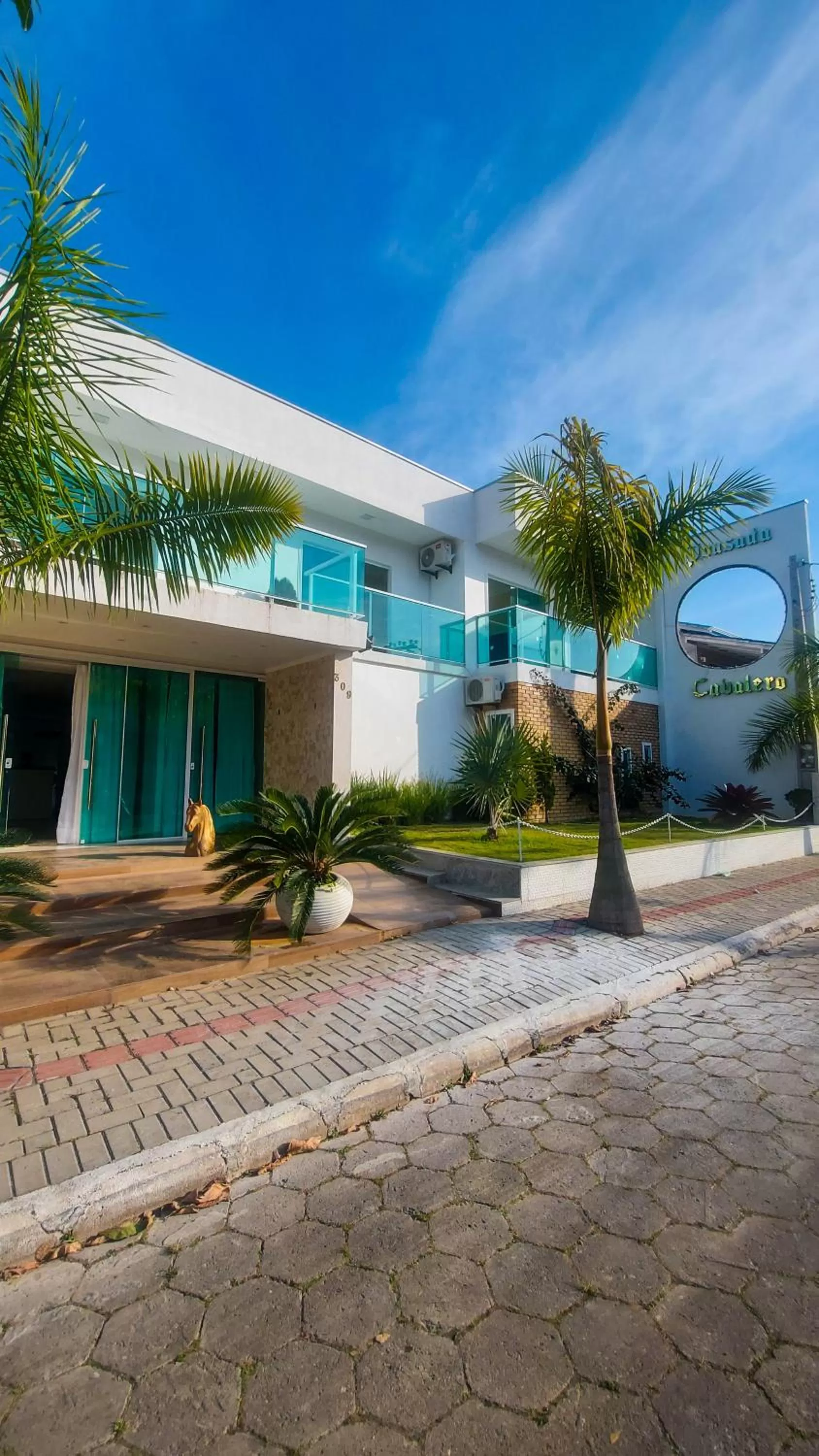 Property building in Pousada Cavalero