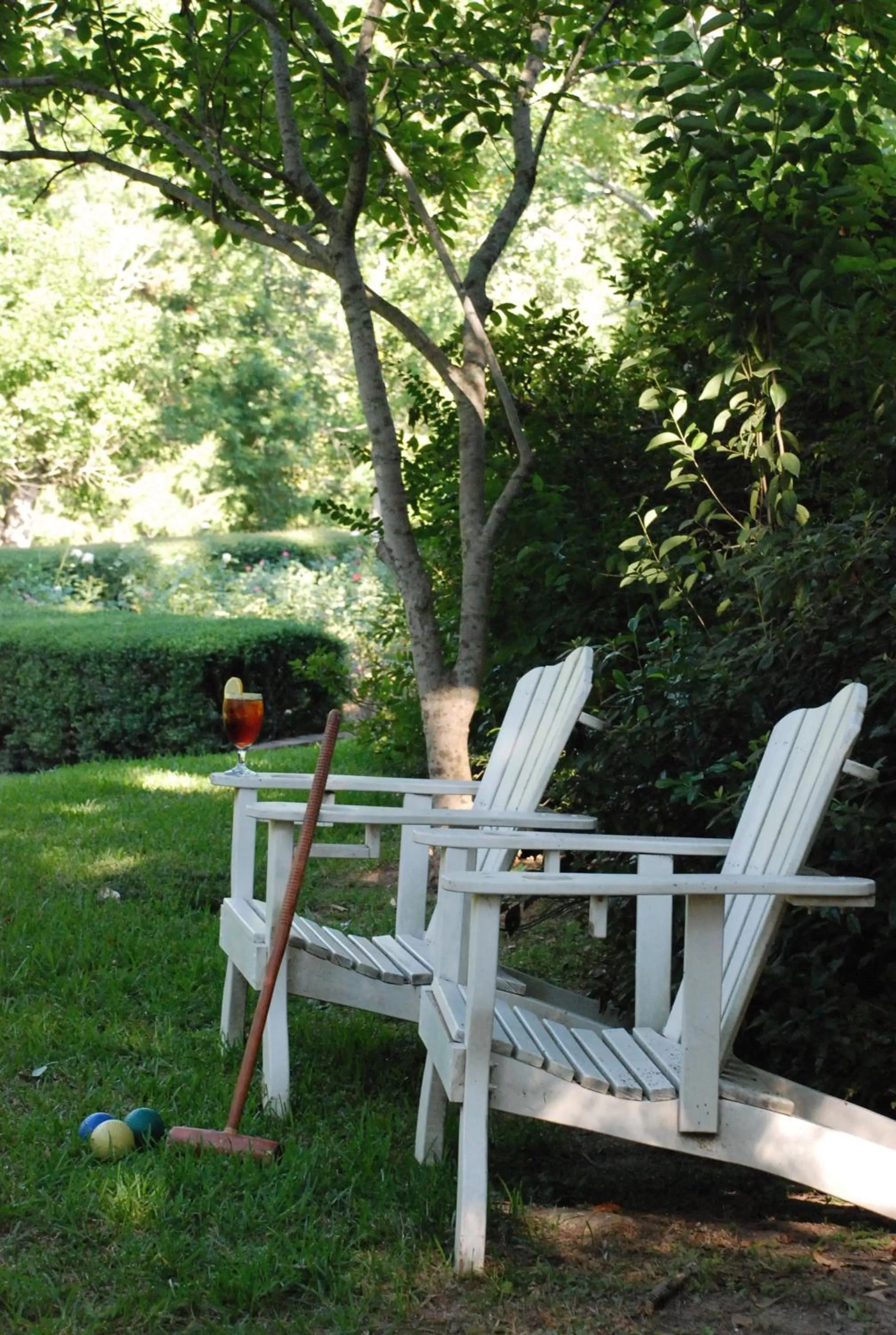 Garden in Monmouth Historic Inn