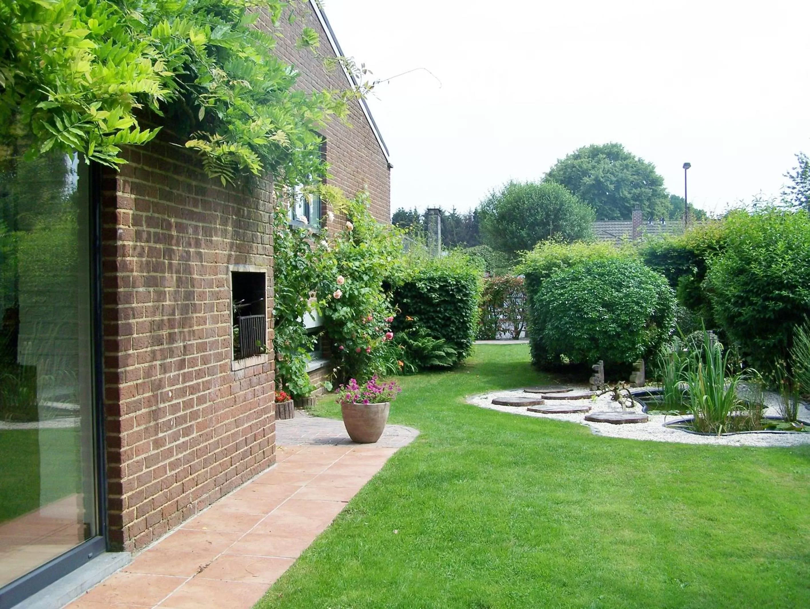 Garden view in Les Chambourlettes