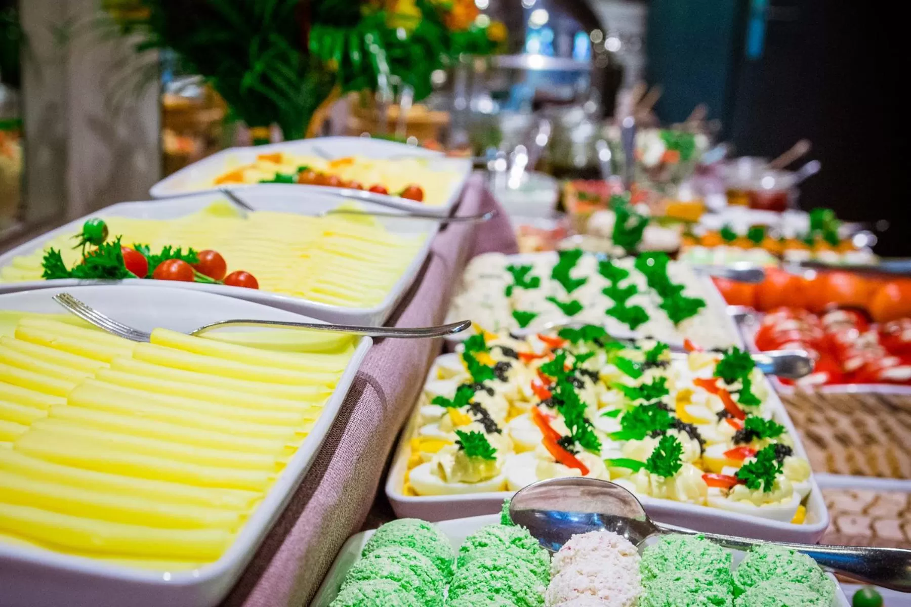 Food and drinks in Hotel Nowy Dwór Elizy blisko Sky Bridge