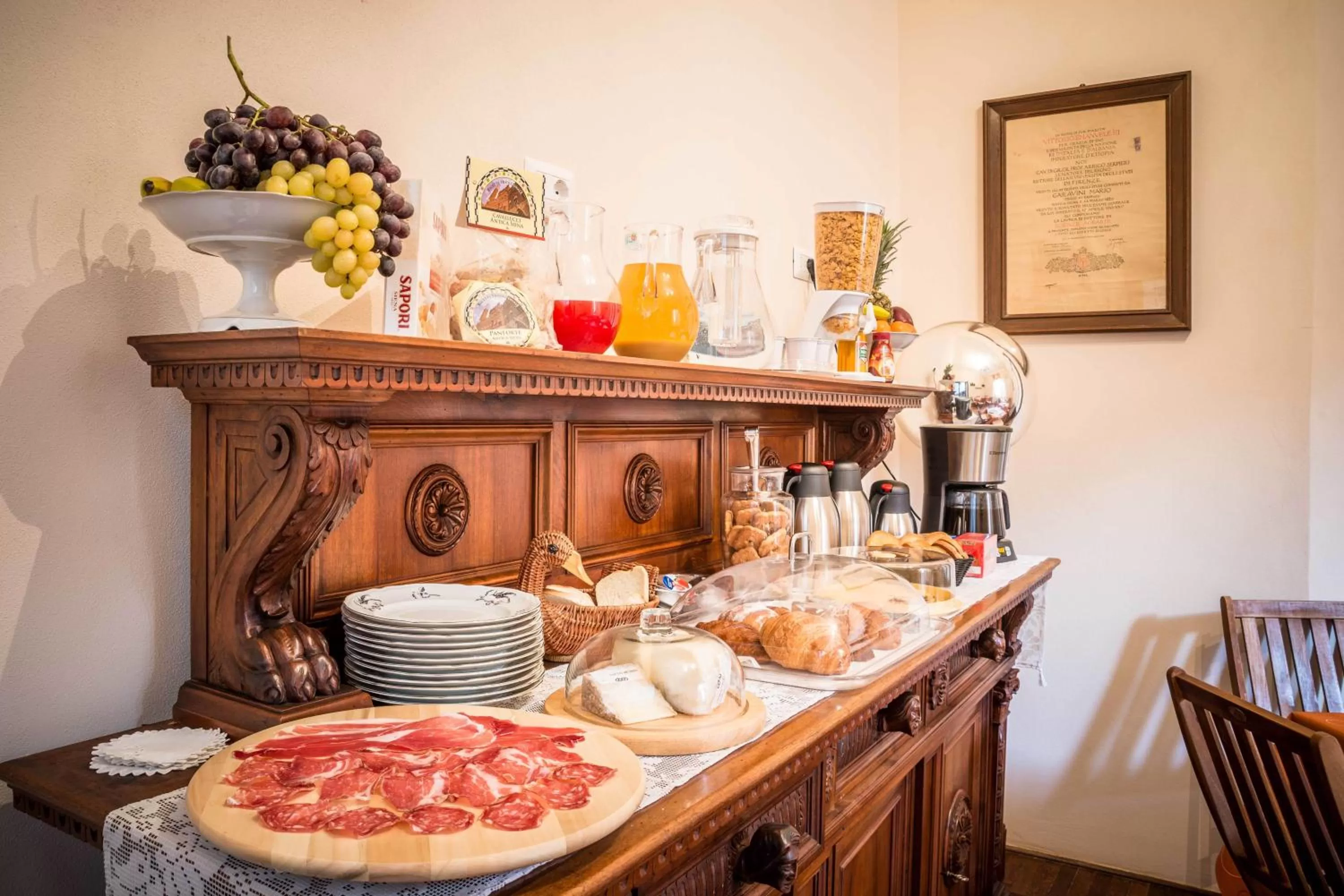 Restaurant/places to eat in La Chicca B&B Siena