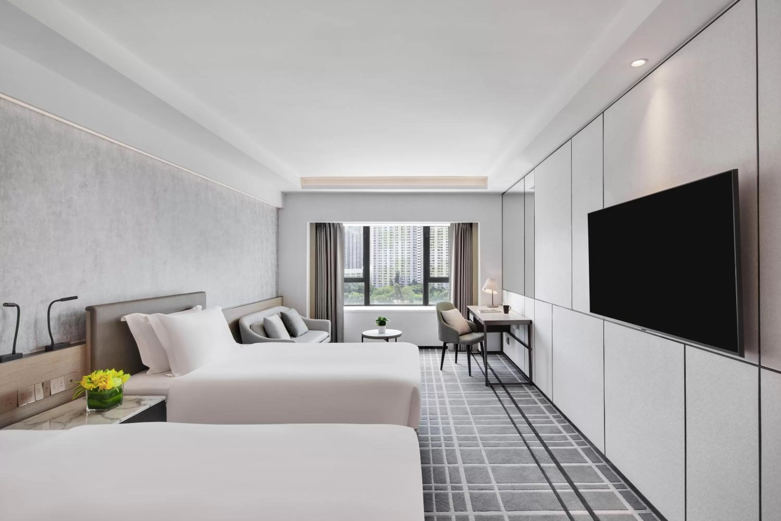 Photo of the whole room, Bed in Royal Park Hotel