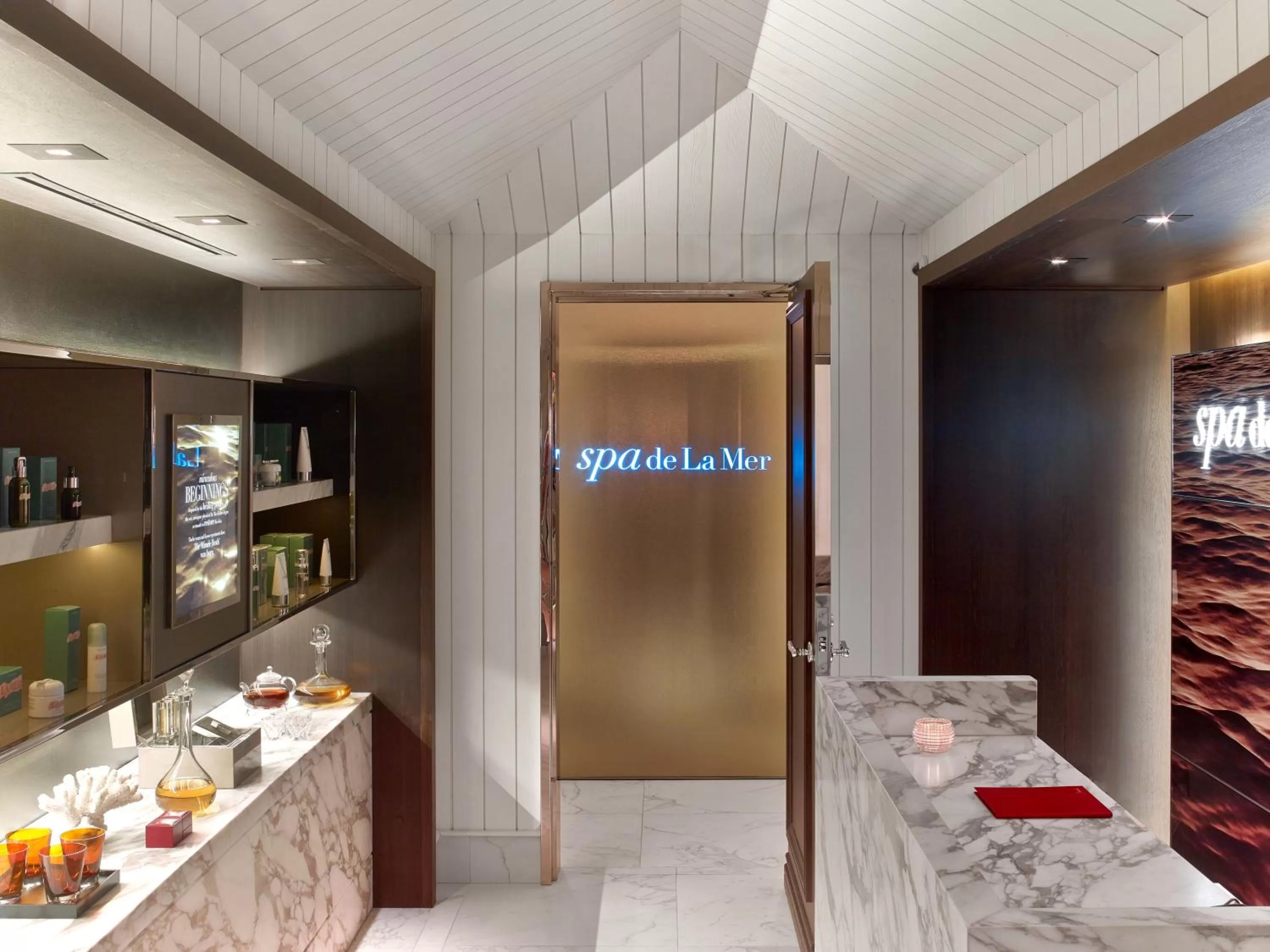 Spa and wellness centre/facilities in Baccarat Hotel and Residences New York