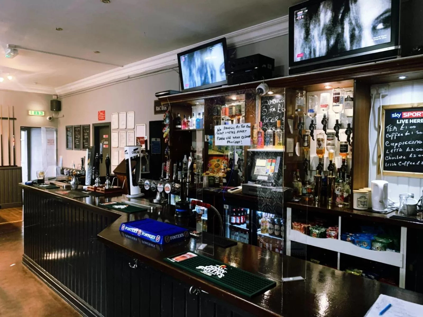 Property building in The Grosvenor Free house