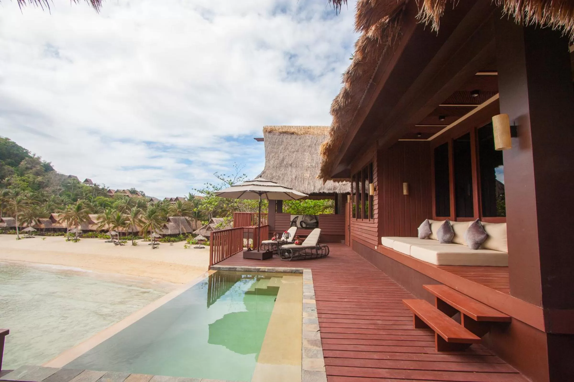 Balcony/Terrace in Cauayan Island Resort and Spa
