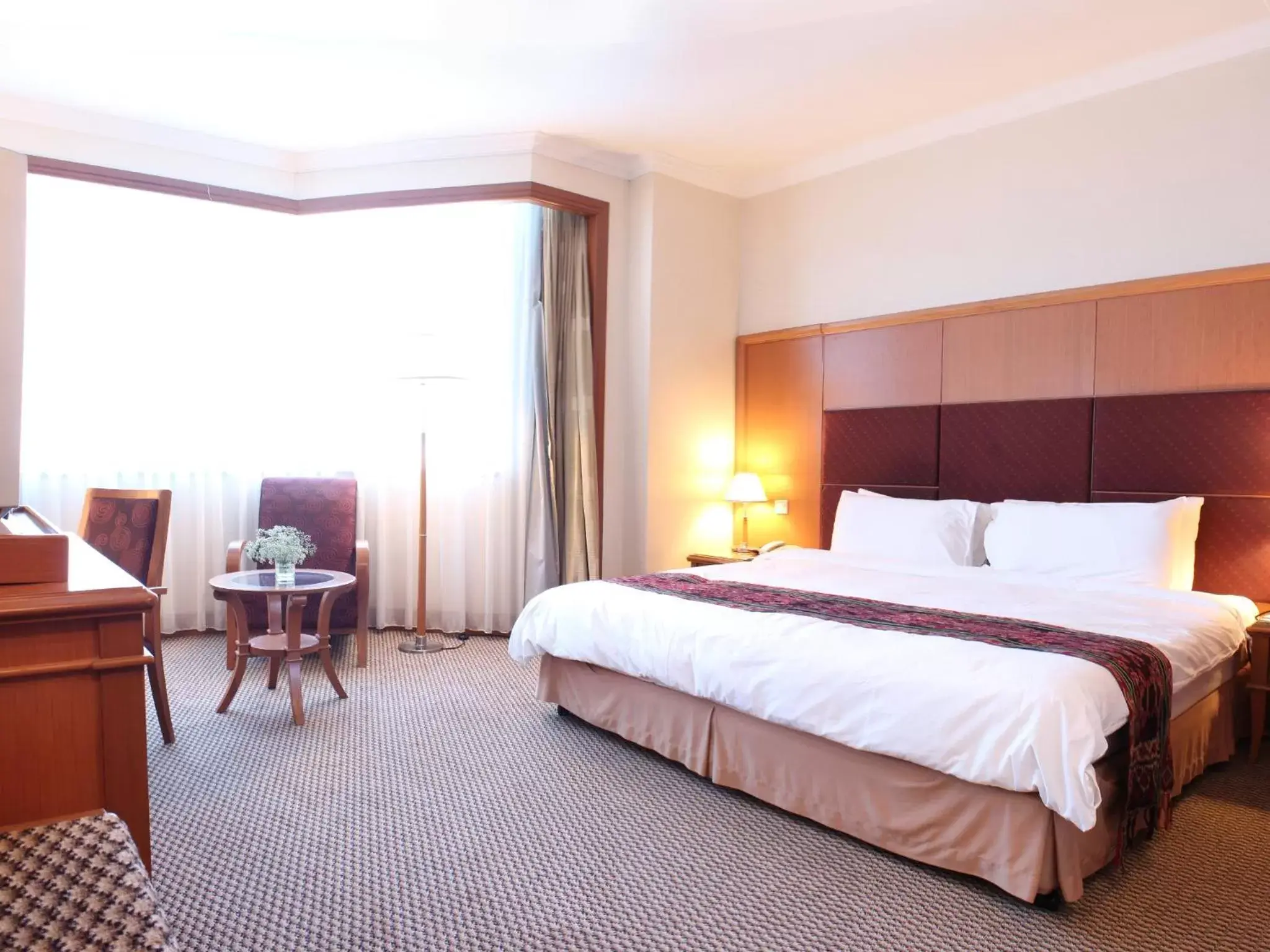 Standard King Room in Imperial Hotel Miri Standard King Room in Imperial Hotel Miri