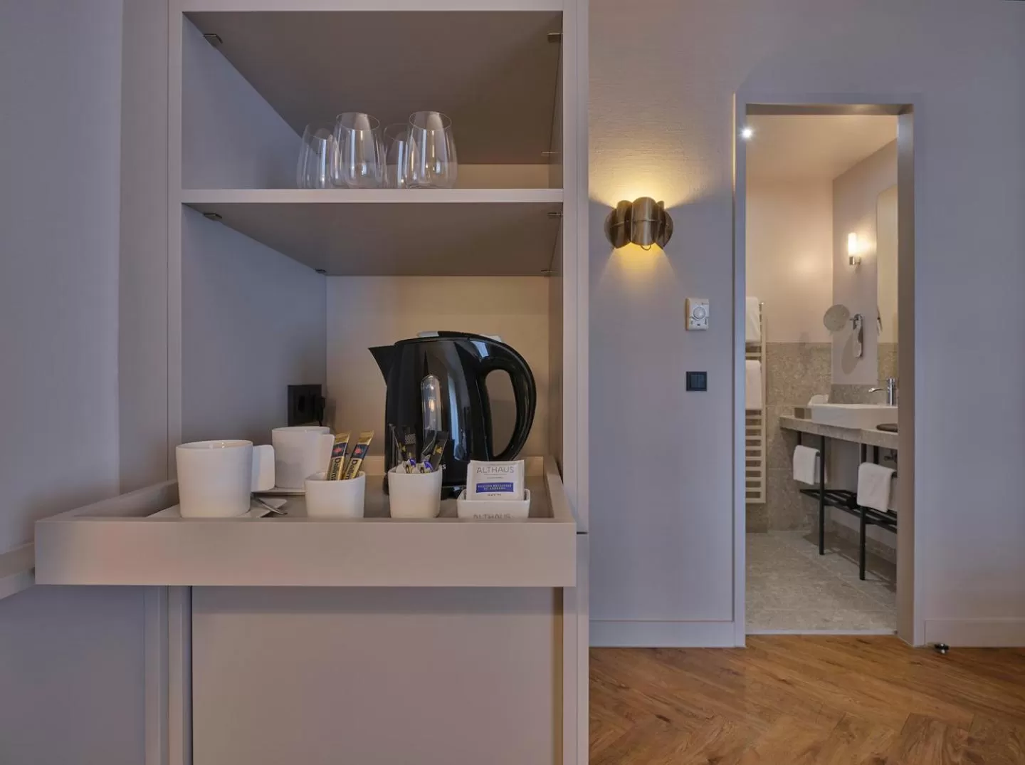 Coffee/tea facilities in Classik Hotel Alexander Plaza