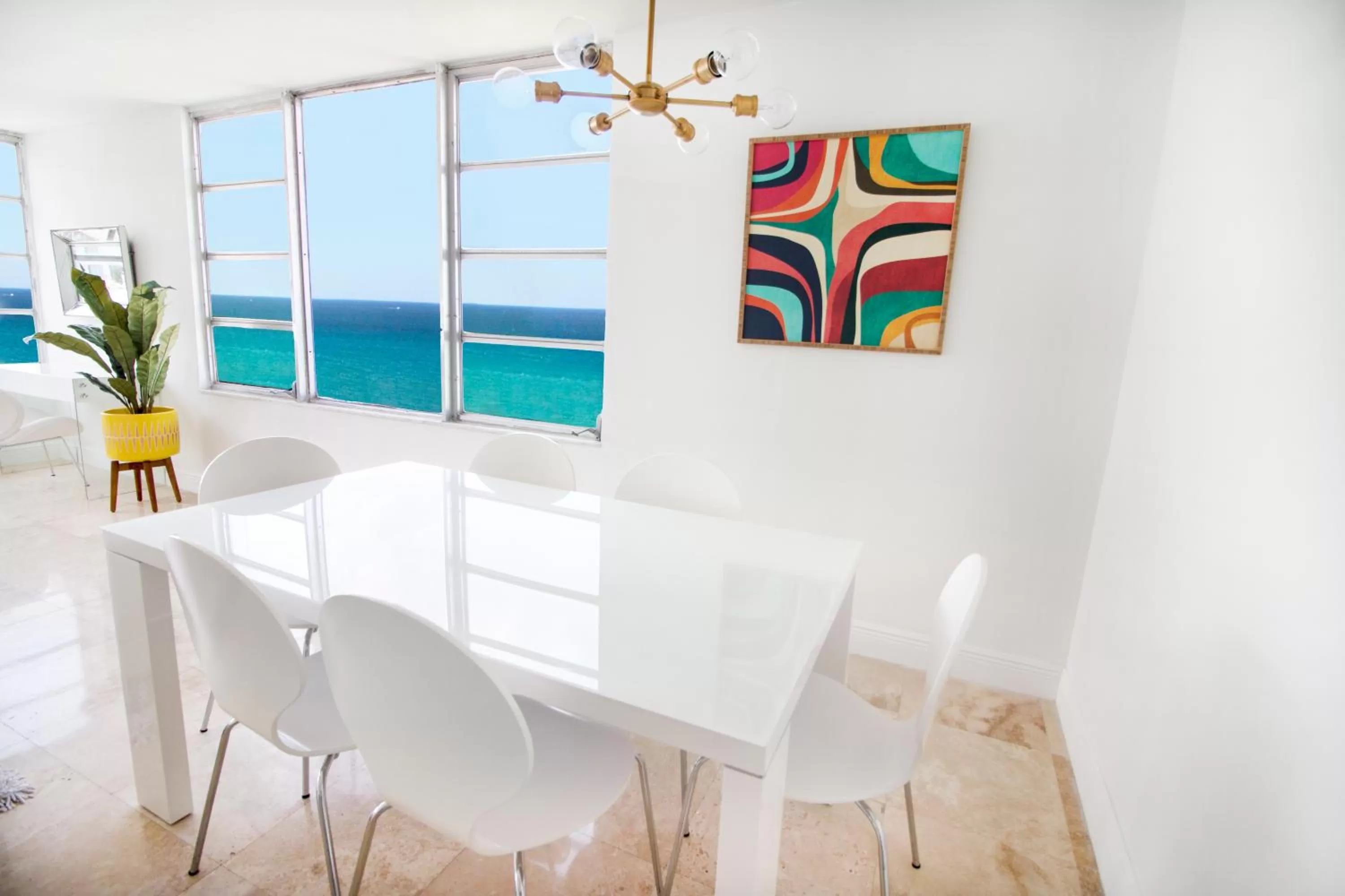 Dining area in Seacoast Suites on Miami Beach