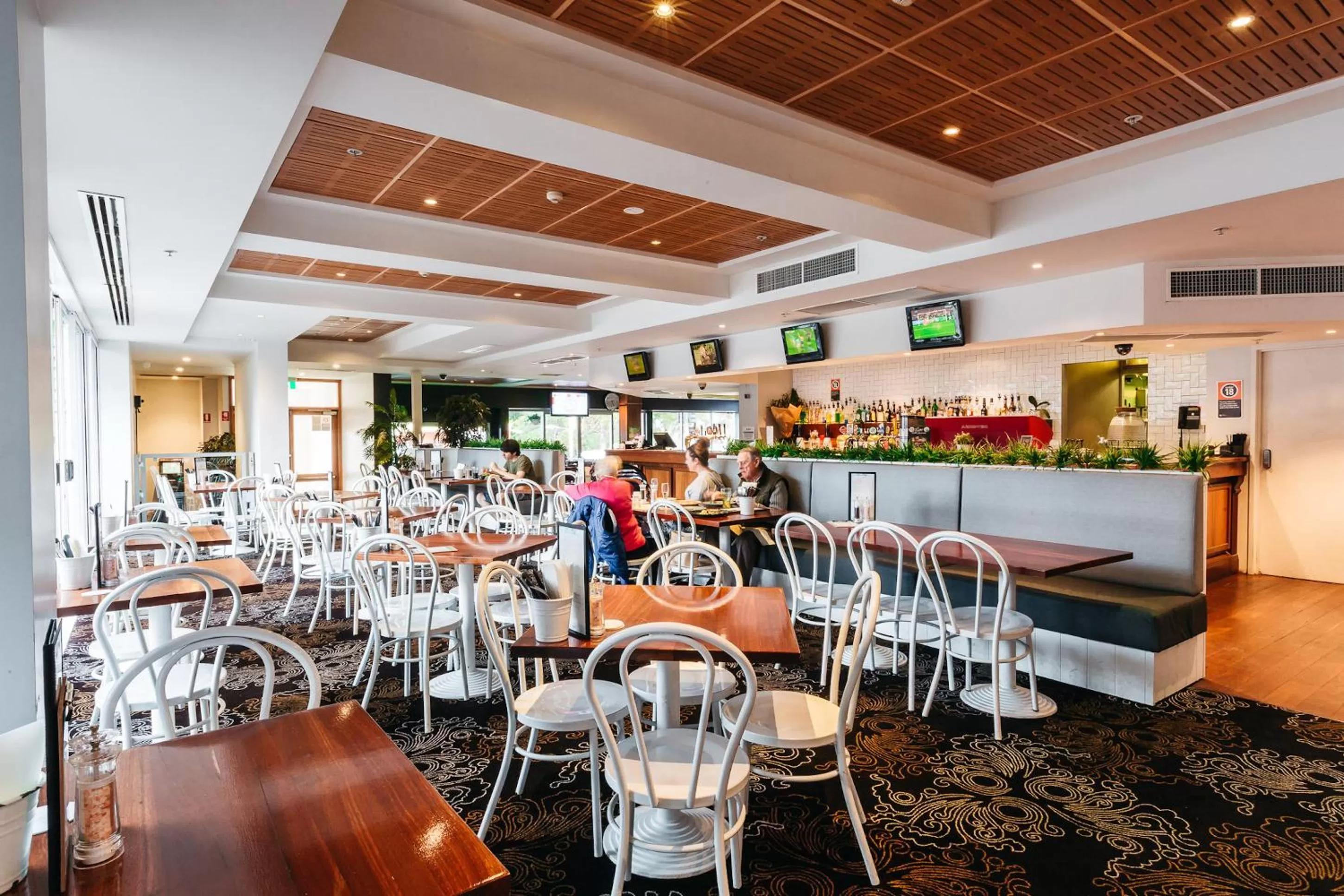 Restaurant/places to eat in Coniston Hotel Wollongong