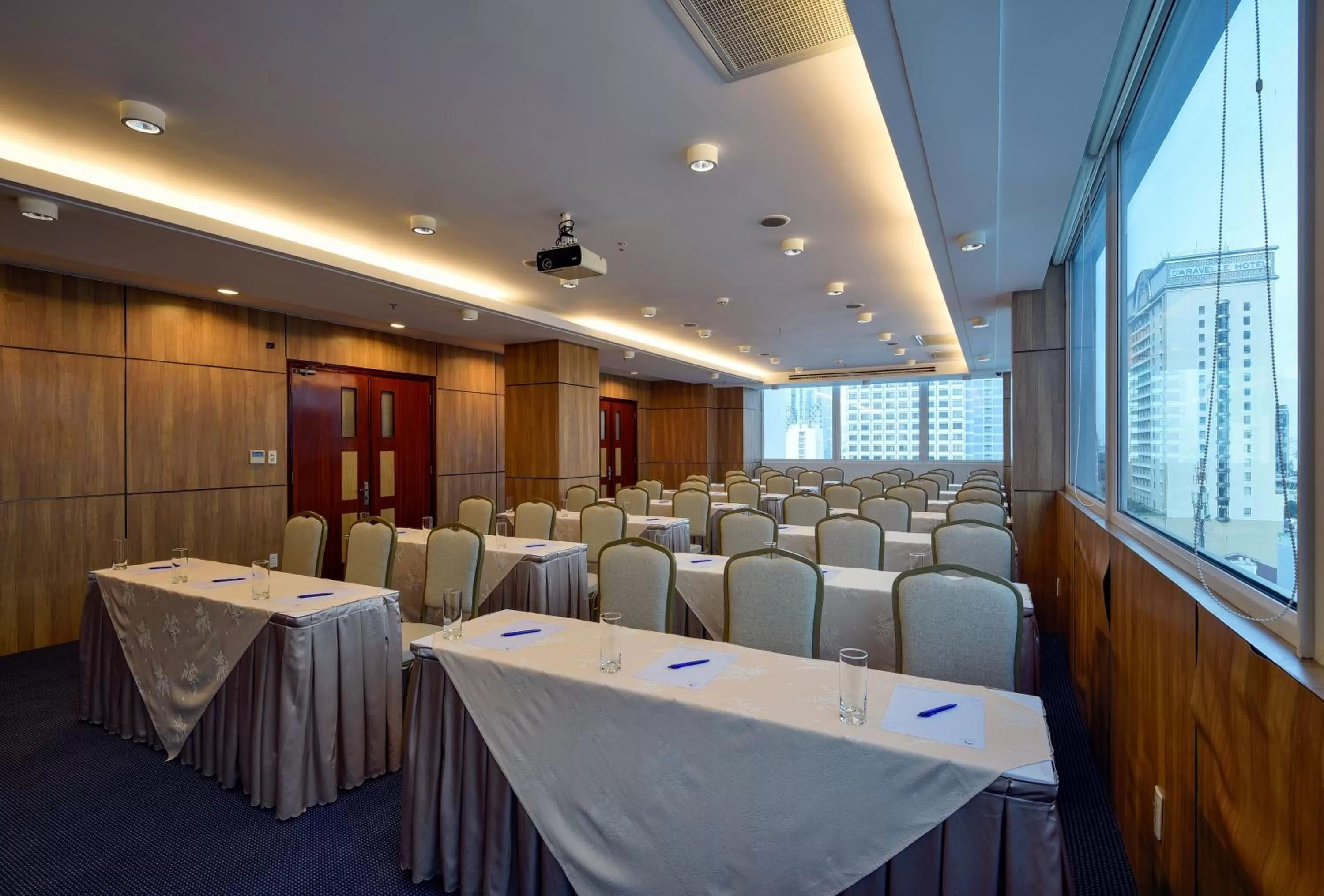 Meeting/conference room in Aquari Hotel