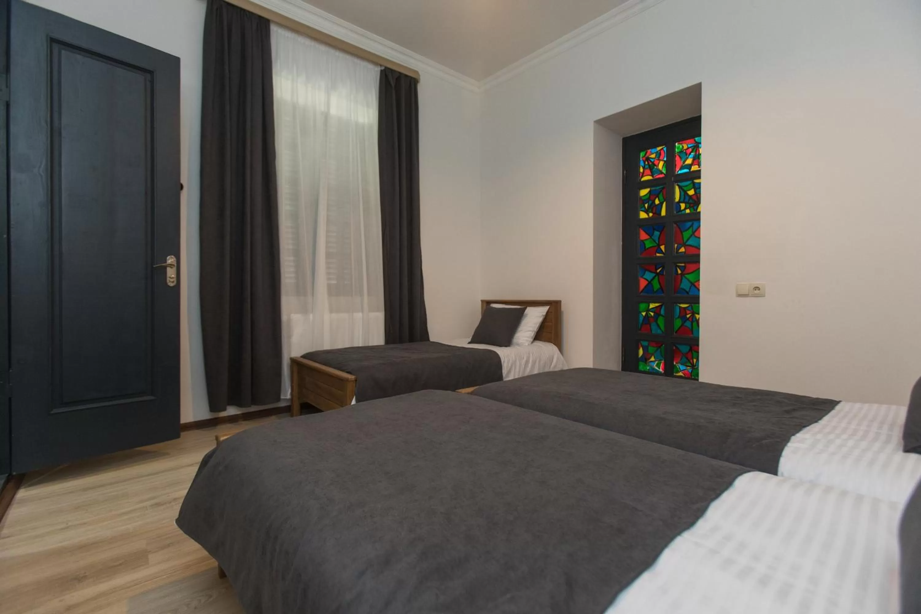 Photo of the whole room, Bed in Grape House