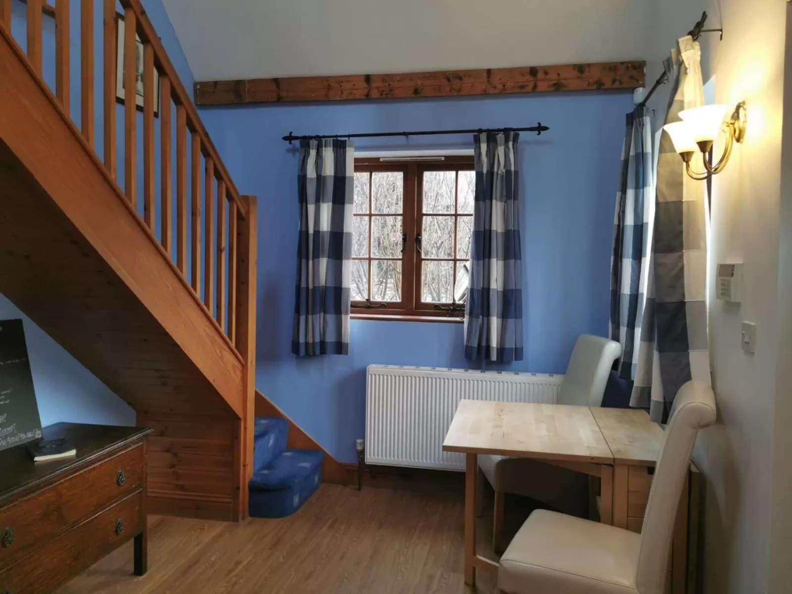 Kitchen or kitchenette in The Compasses Inn