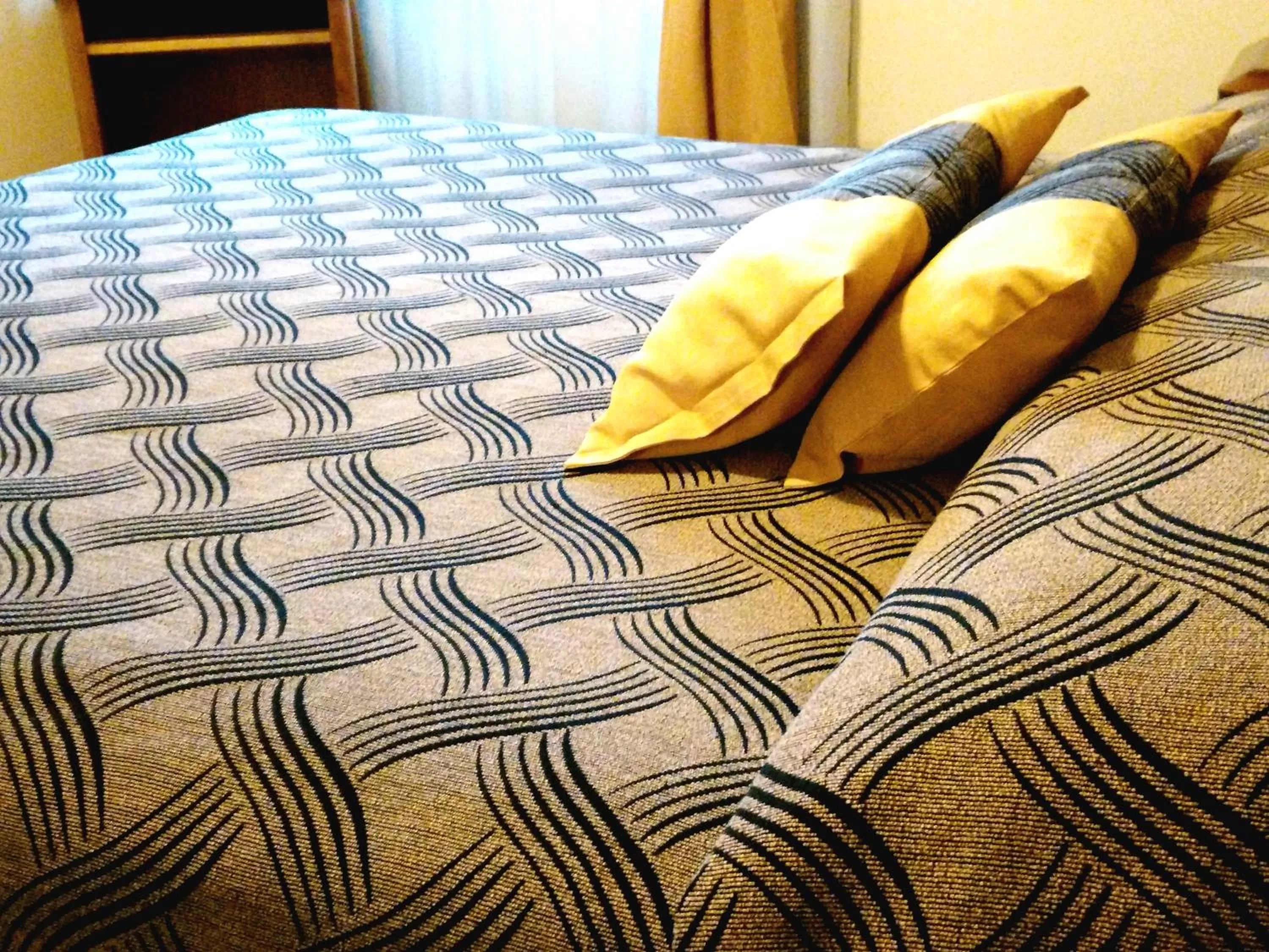 Bedroom, Bed in Tritone Hotel