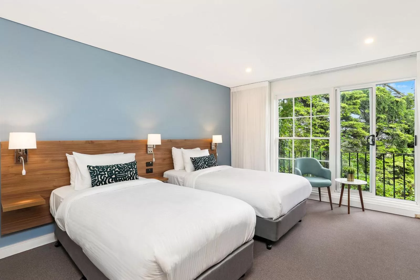 Bed in Killara Hotel & Suites
