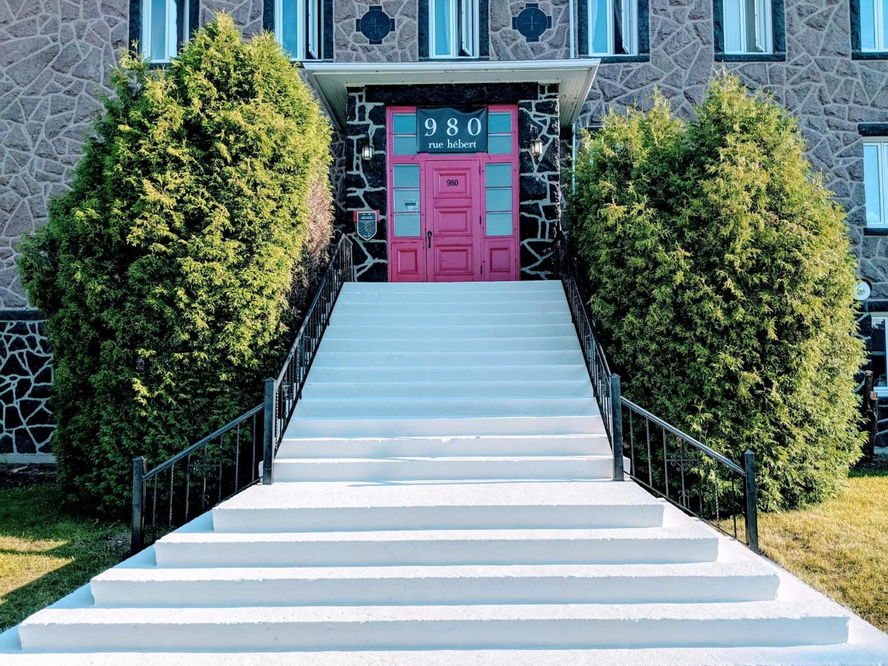 Property building in Maison Zacharie