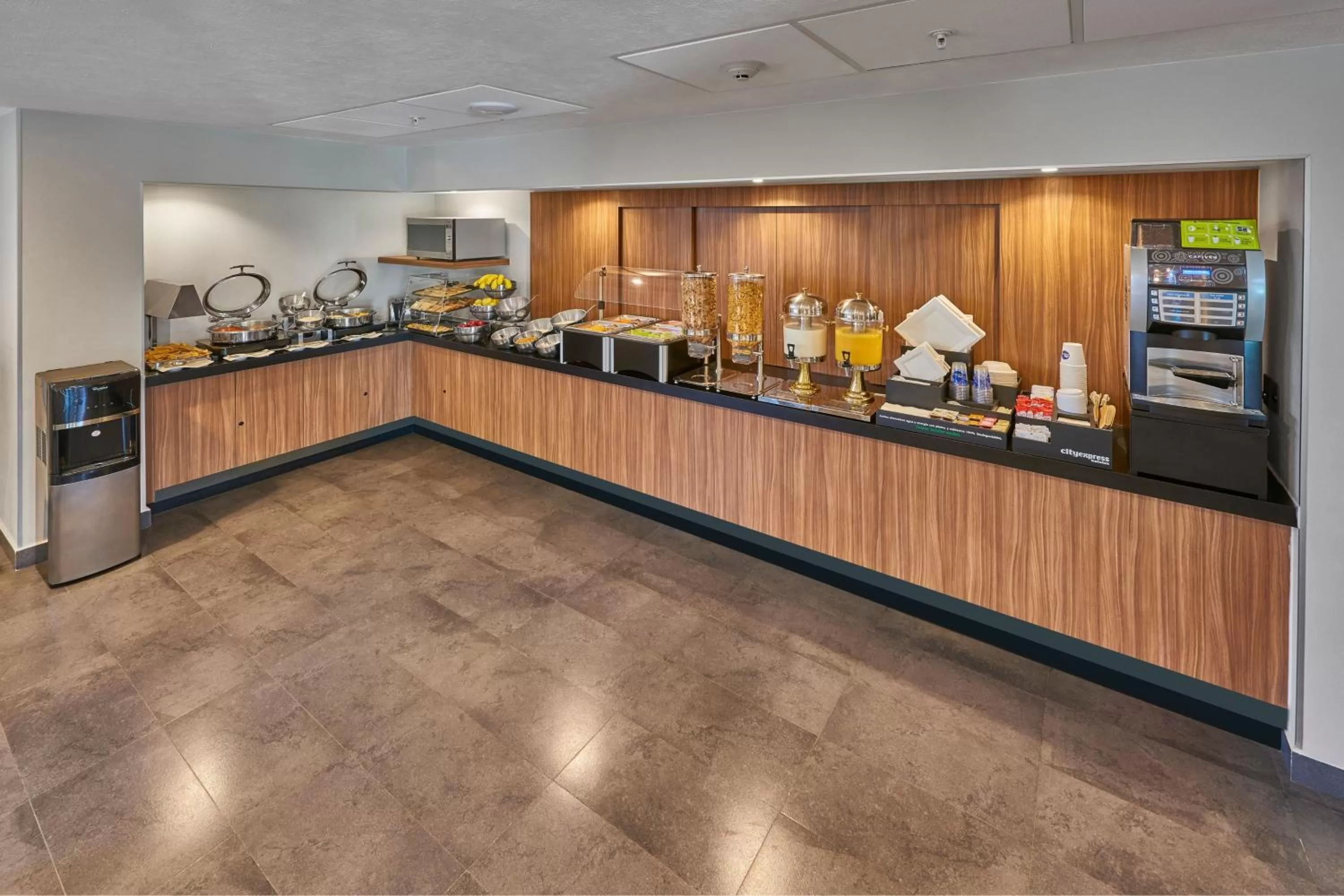 Breakfast in City Express by Marriott Celaya Galerias