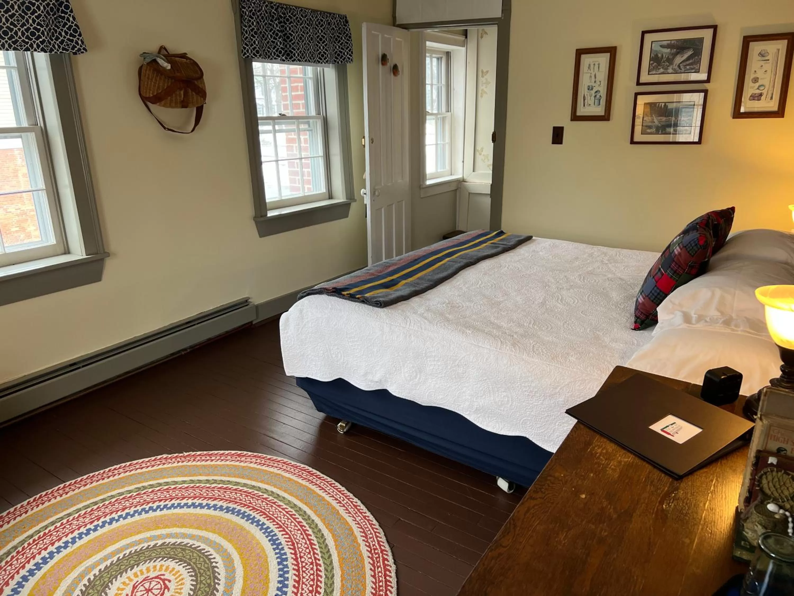 Bedroom, Bed in Shoreham Inn Bed & Breakfast