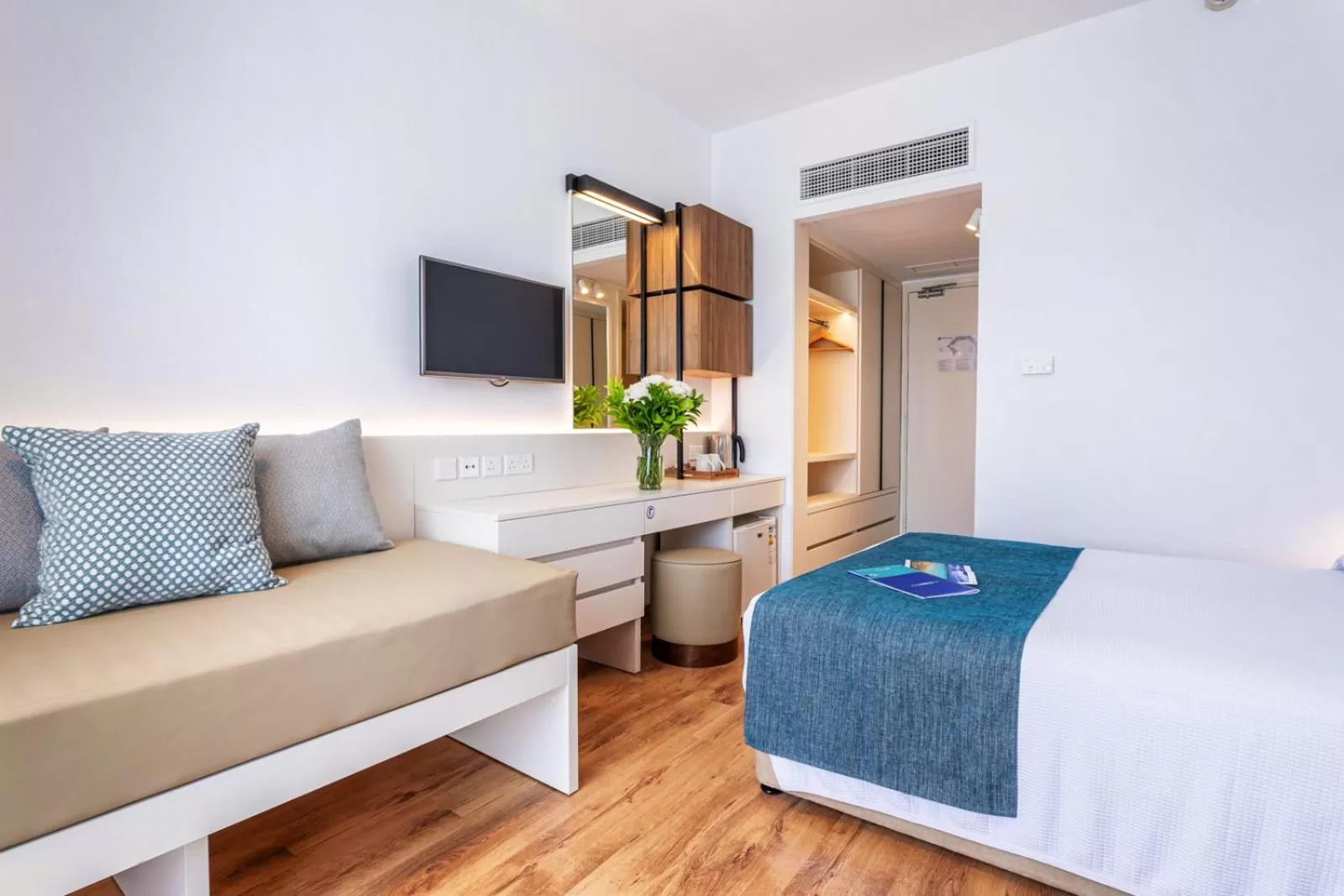 Bedroom, Bed in Louis Phaethon Beach