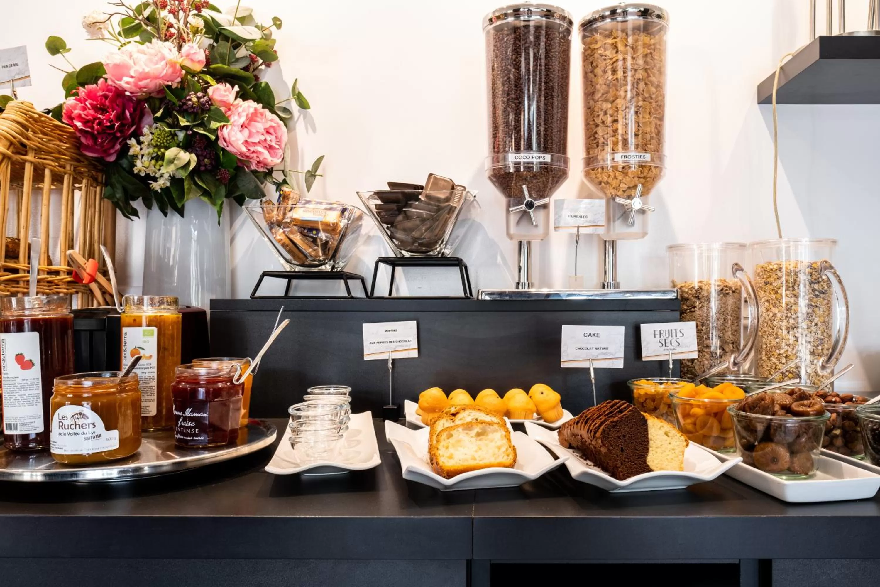 Breakfast in Mercure Tours Sud