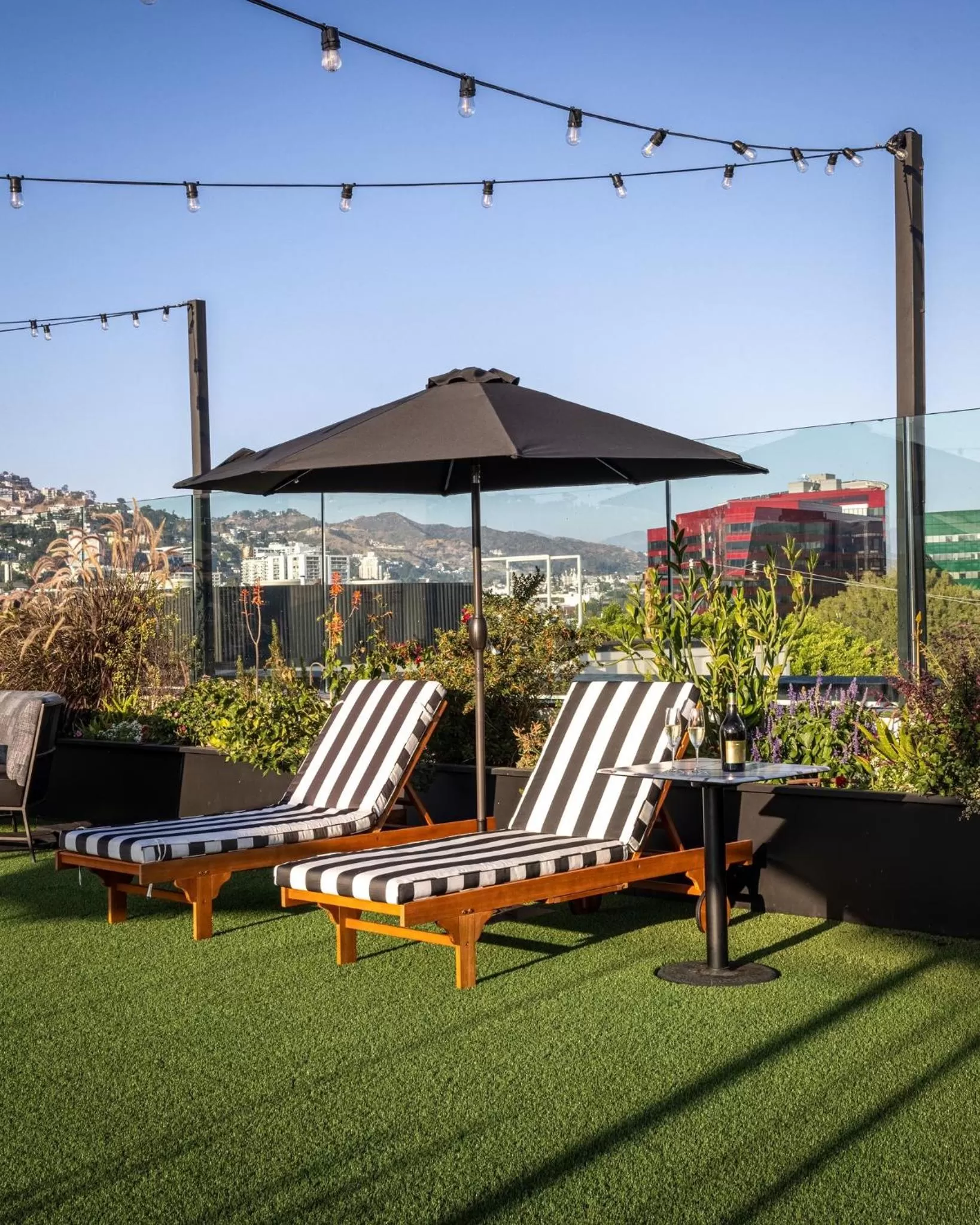 Lobby or reception in Kimpton La Peer Hotel West Hollywood by IHG