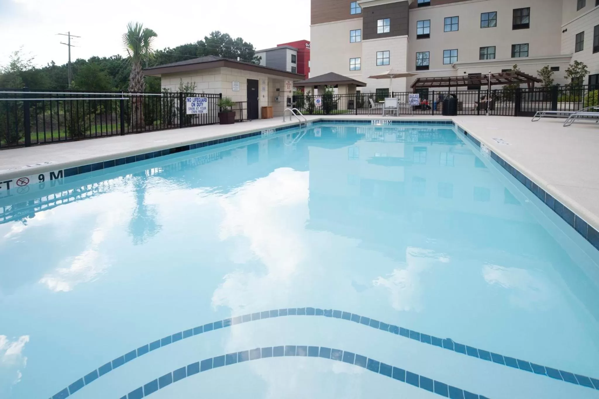 Swimming pool in Staybridge Suites - Summerville by IHG