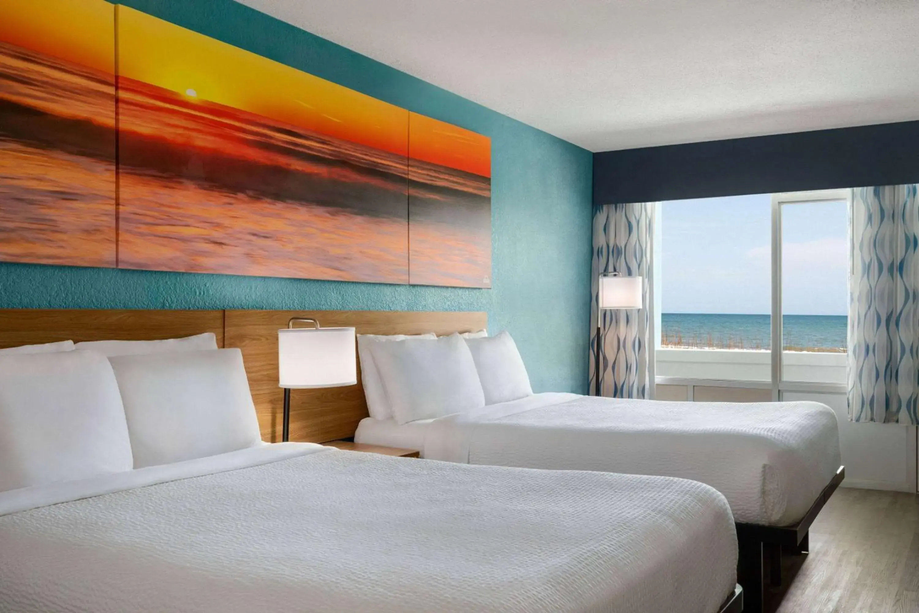 Queen Room with Oceanfront - Mobility Accessible/Ground Floor/Non-Smoking in Days Inn by Wyndham Myrtle Beach-Beach Front Queen Room with Oceanfront - Mobility Accessible/Ground Floor/Non-Smoking in Days Inn by Wyndham Myrtle Beach-Beach Front