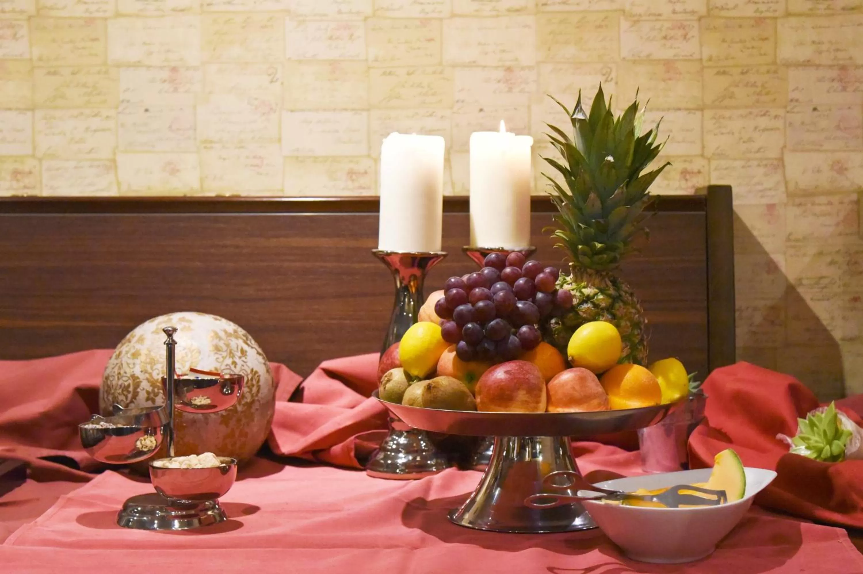 Food and drinks in Cella Central Historic Boutique Hotel