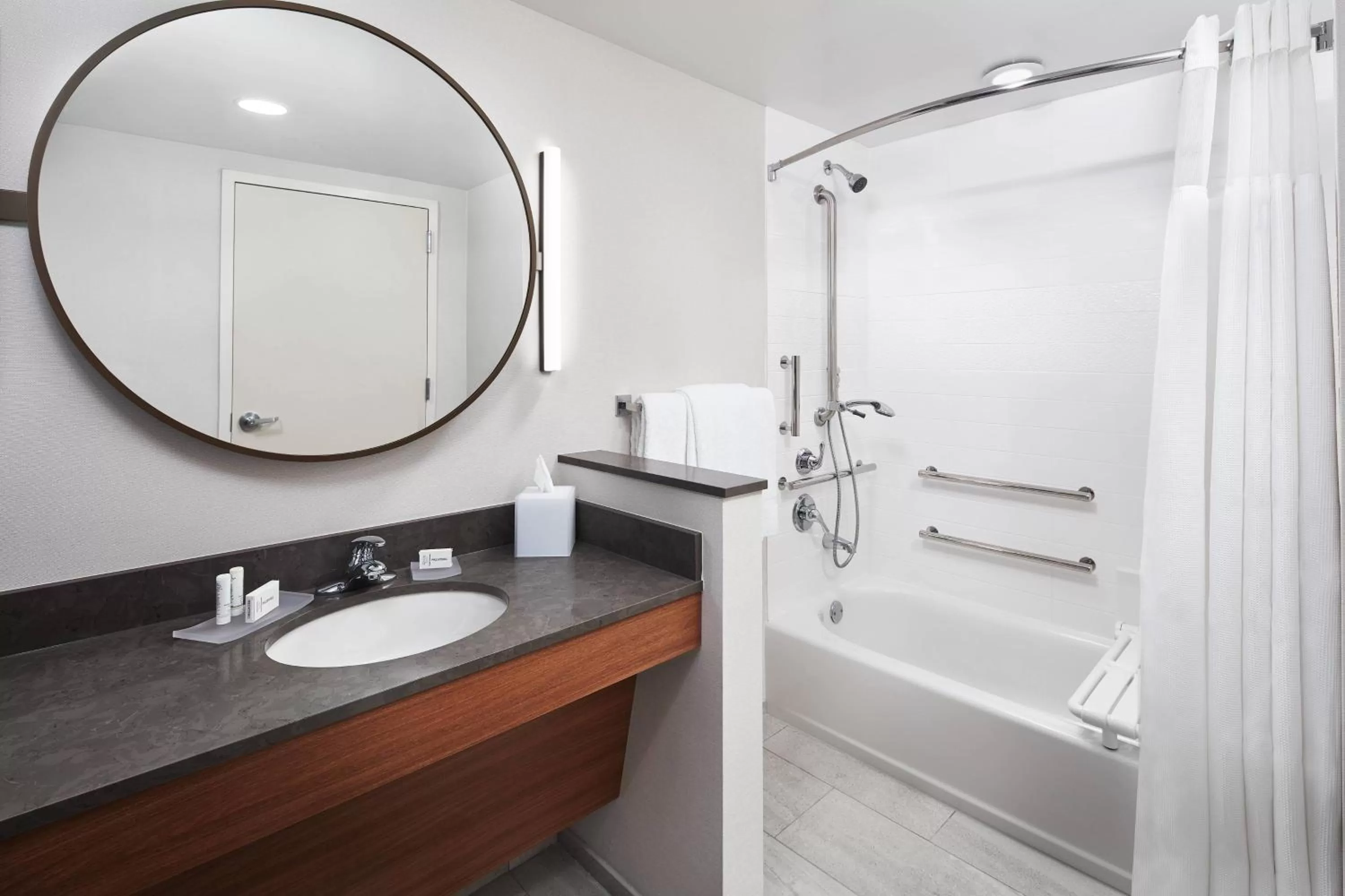 Bathroom in Fairfield Inn & Suites By Marriott Louisville Northeast