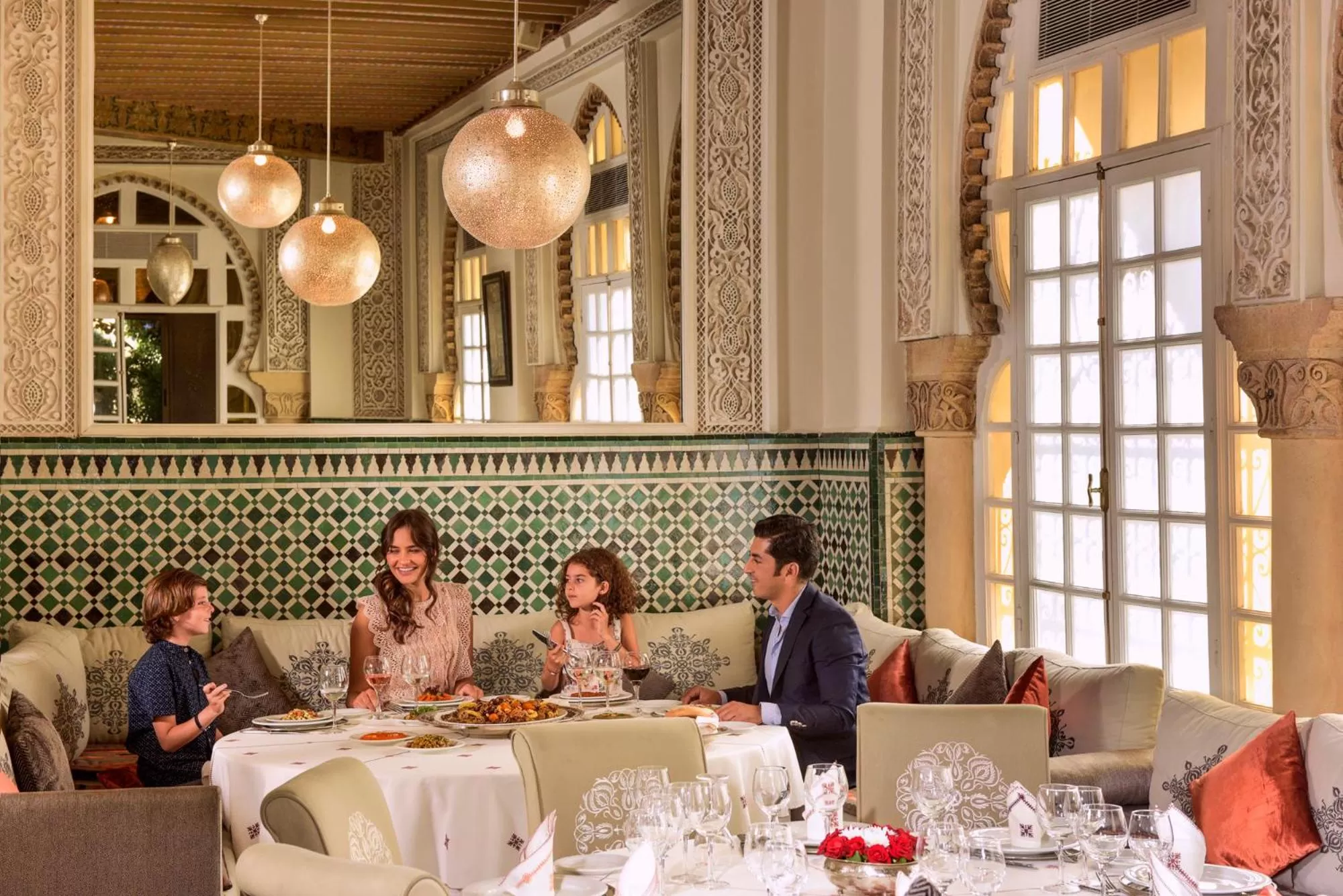 Restaurant/places to eat in La Tour Hassan Palace