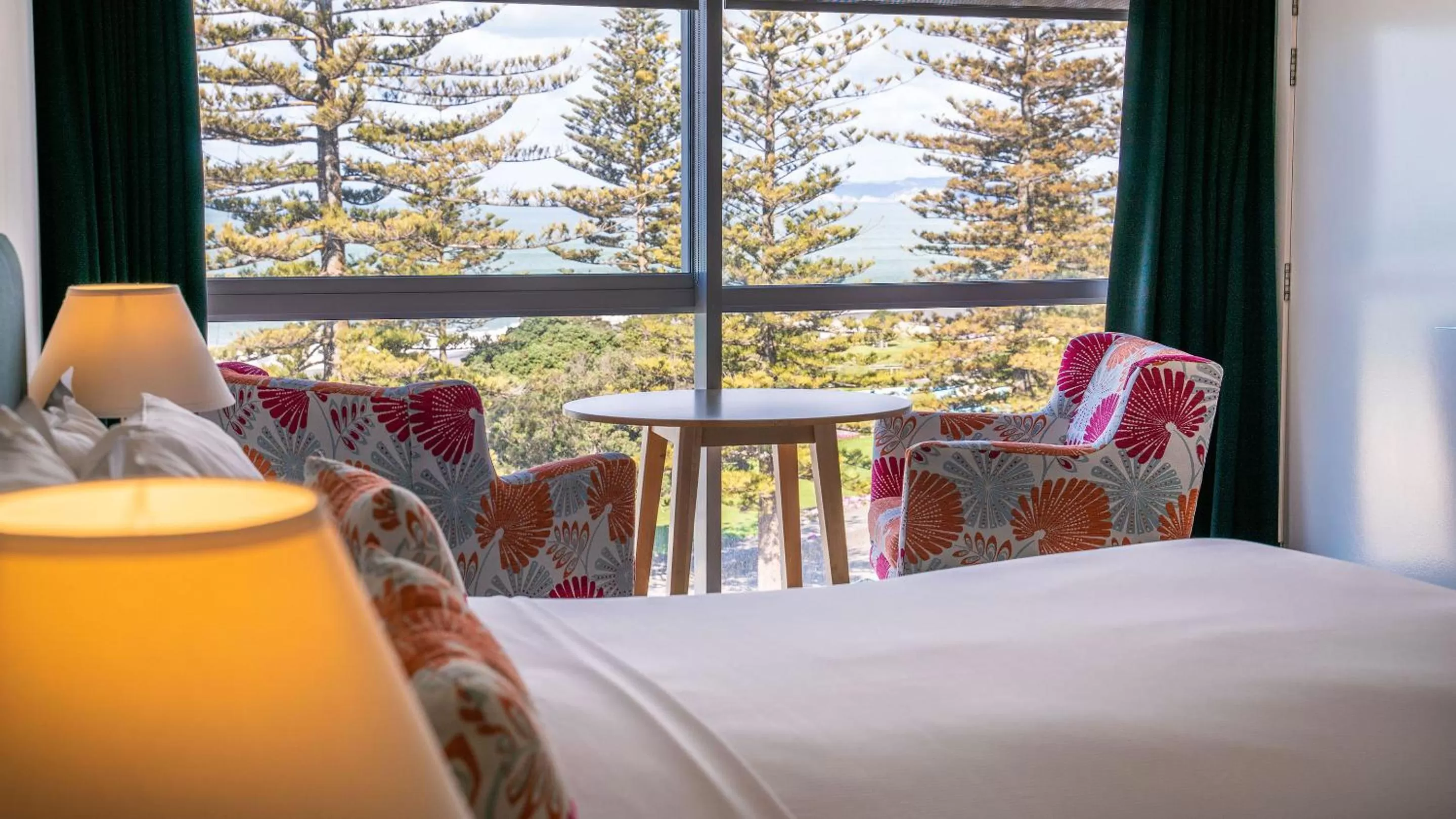 Photo of the whole room, Bed in Scenic Hotel Te Pania