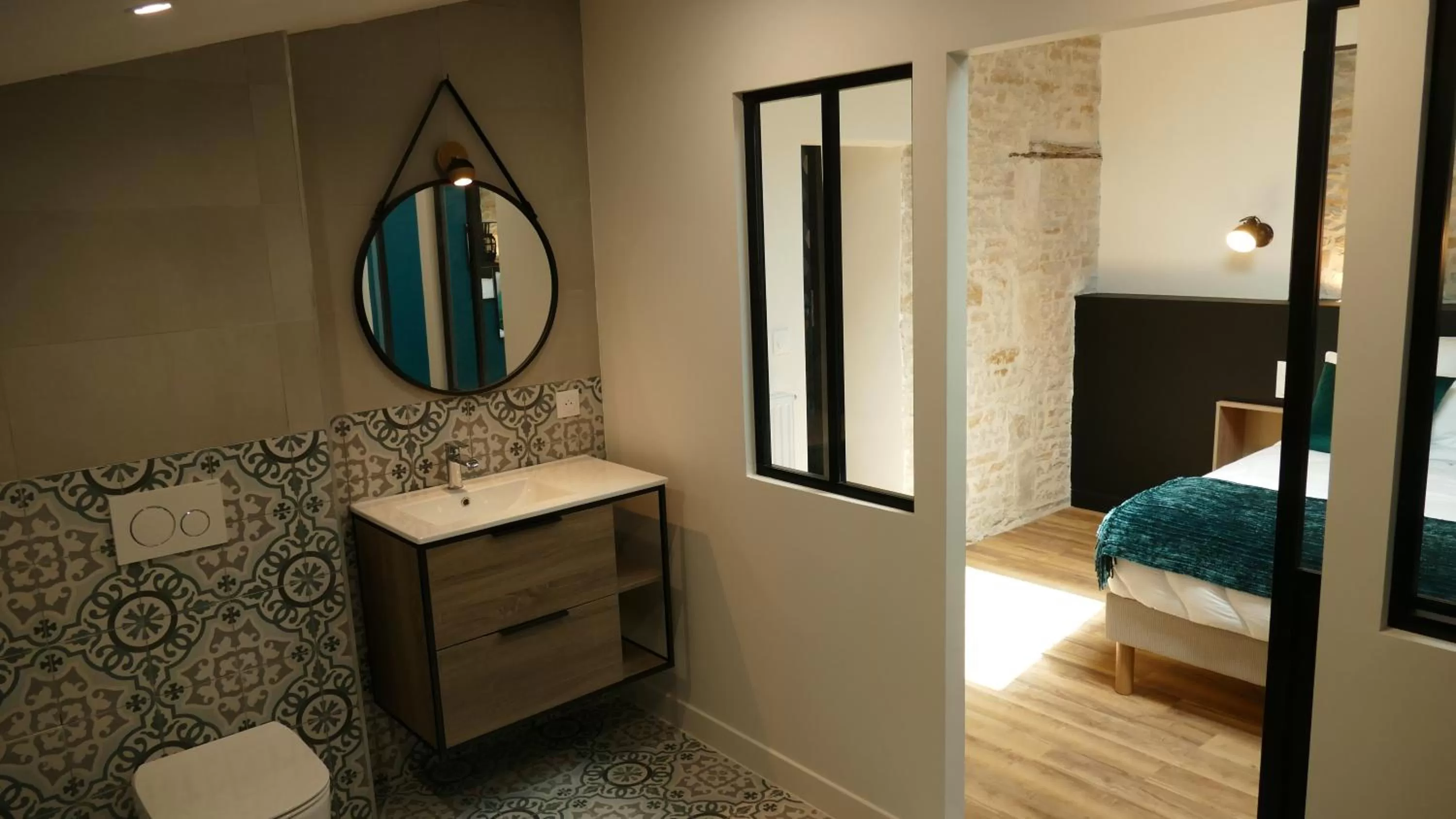 Bathroom in La Rochelle et l'Aunis