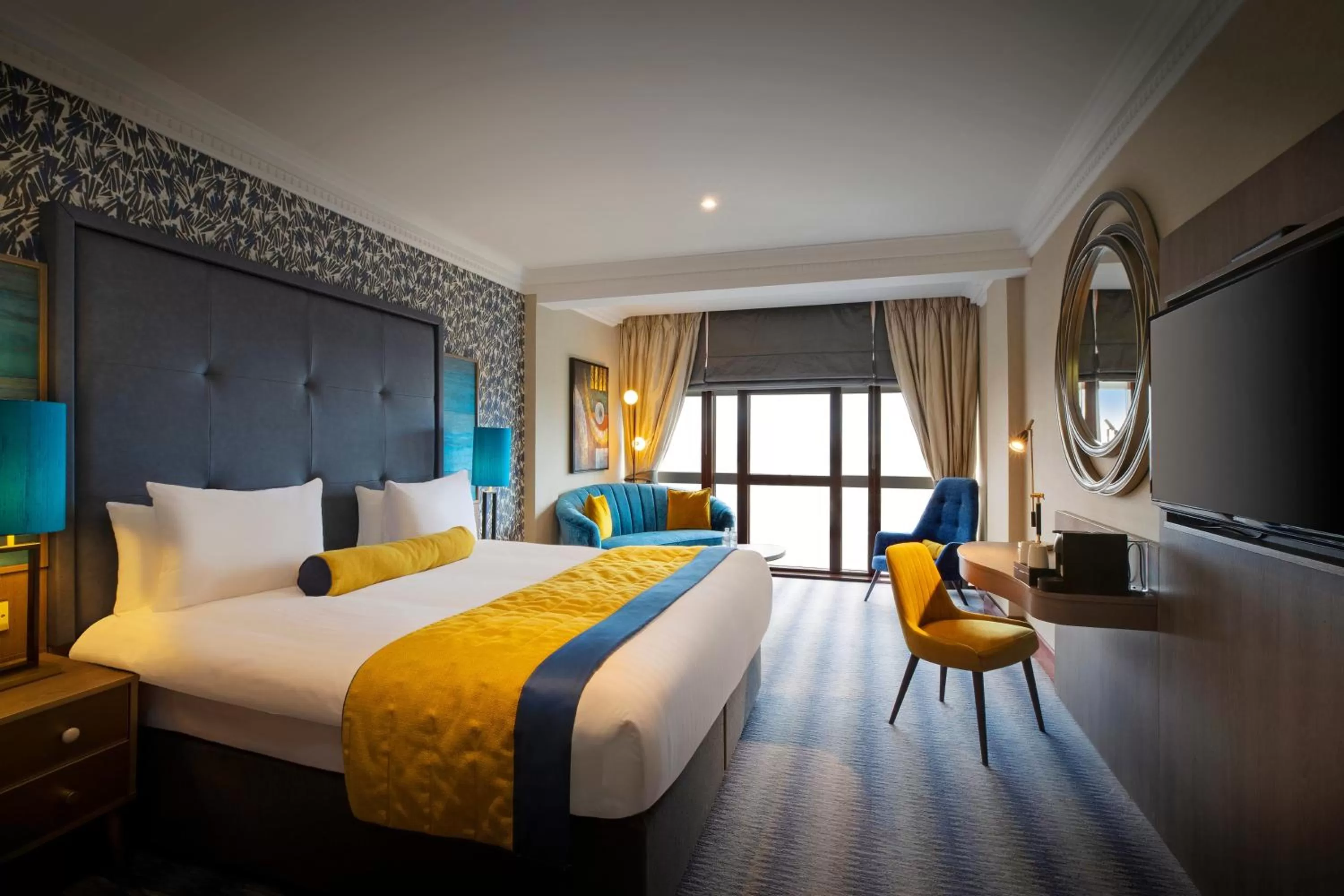 Bedroom, Bed in Leonardo Royal Hotel London City - Tower of London