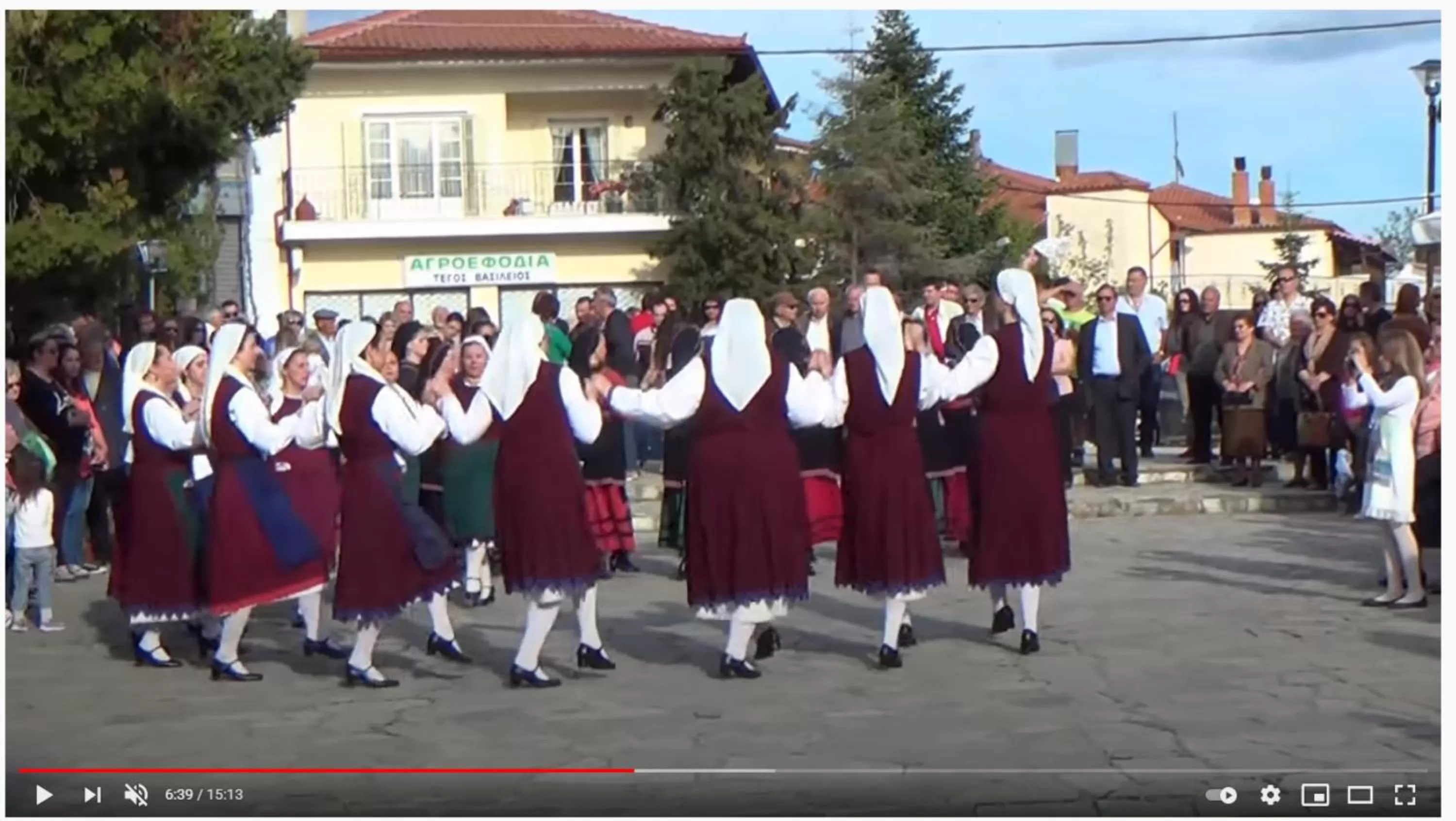 People in Mondeus Inn Luxury