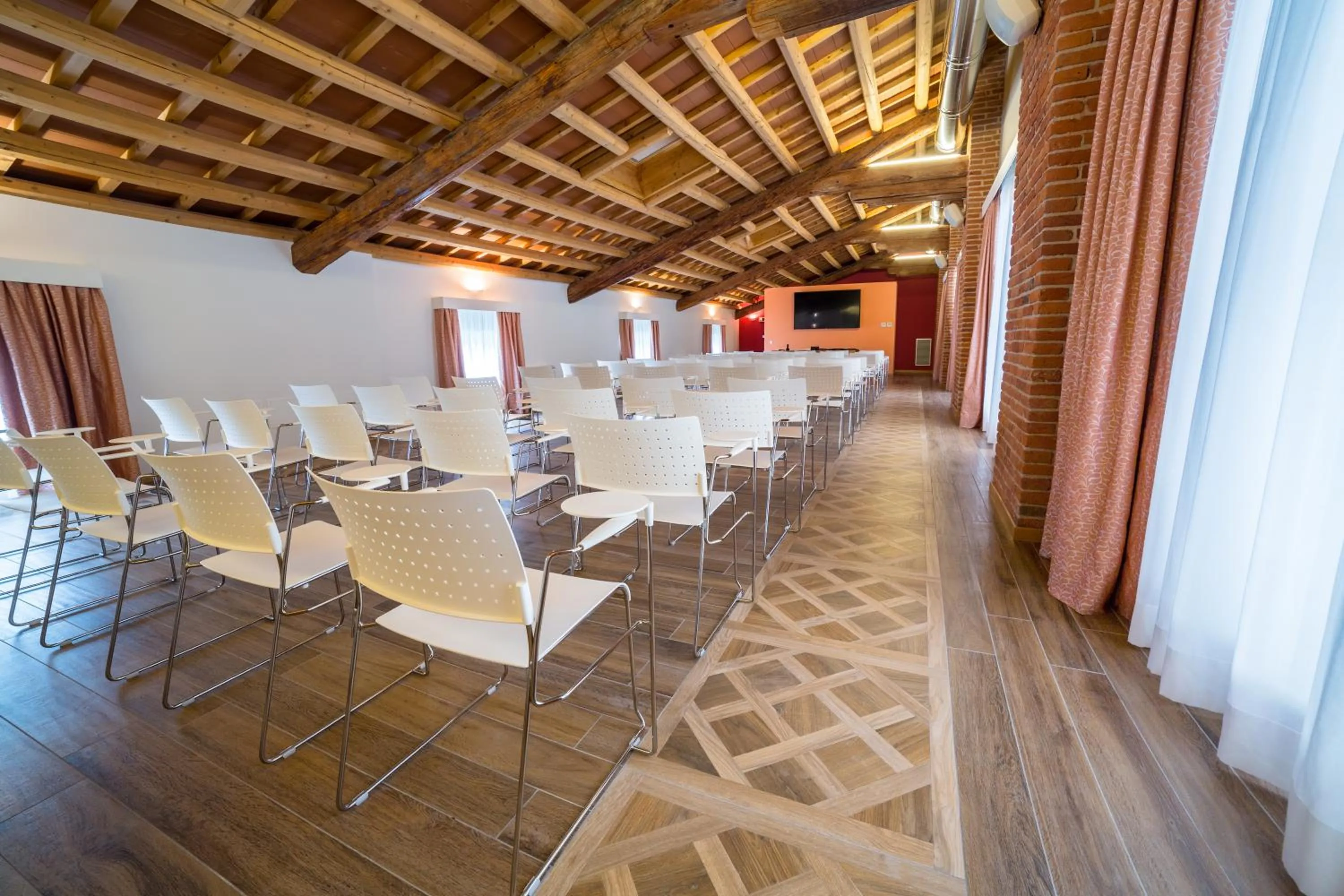 Business facilities in Fracanzana Hotel