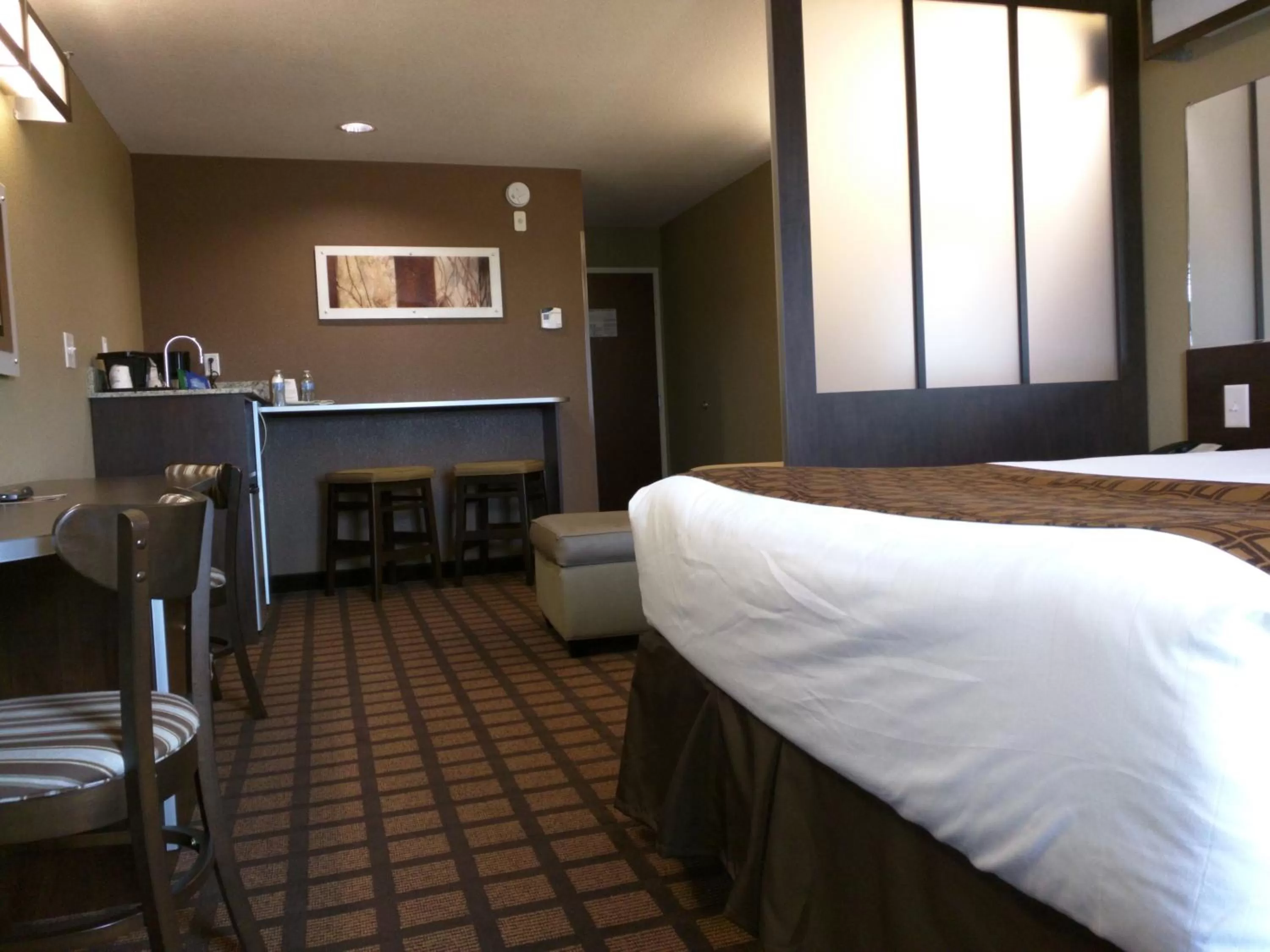 Photo of the whole room, Bed in Microtel Inn & Suites by Wyndham Minot