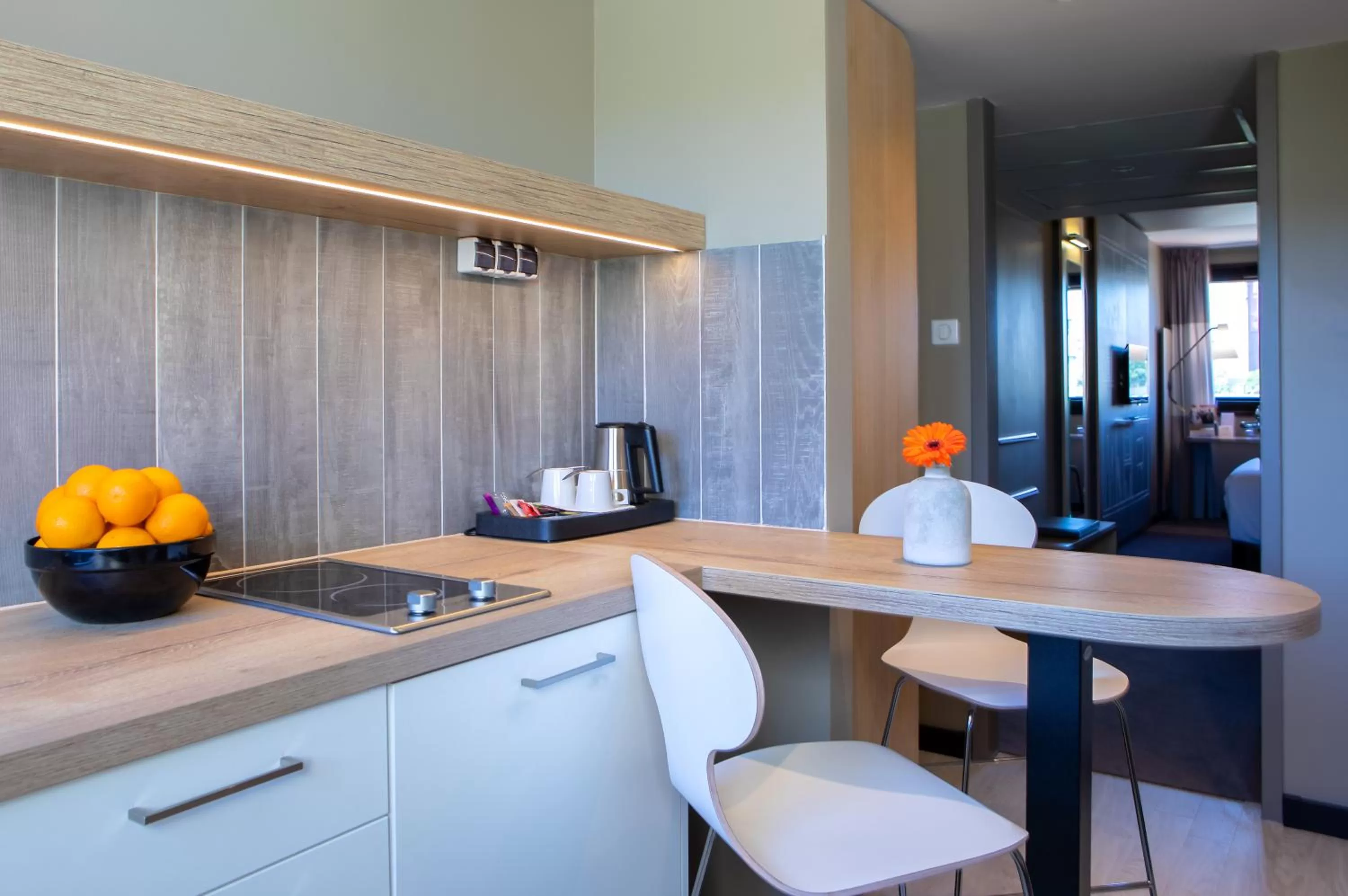 Kitchen or kitchenette in ibis Budapest Castle Hill