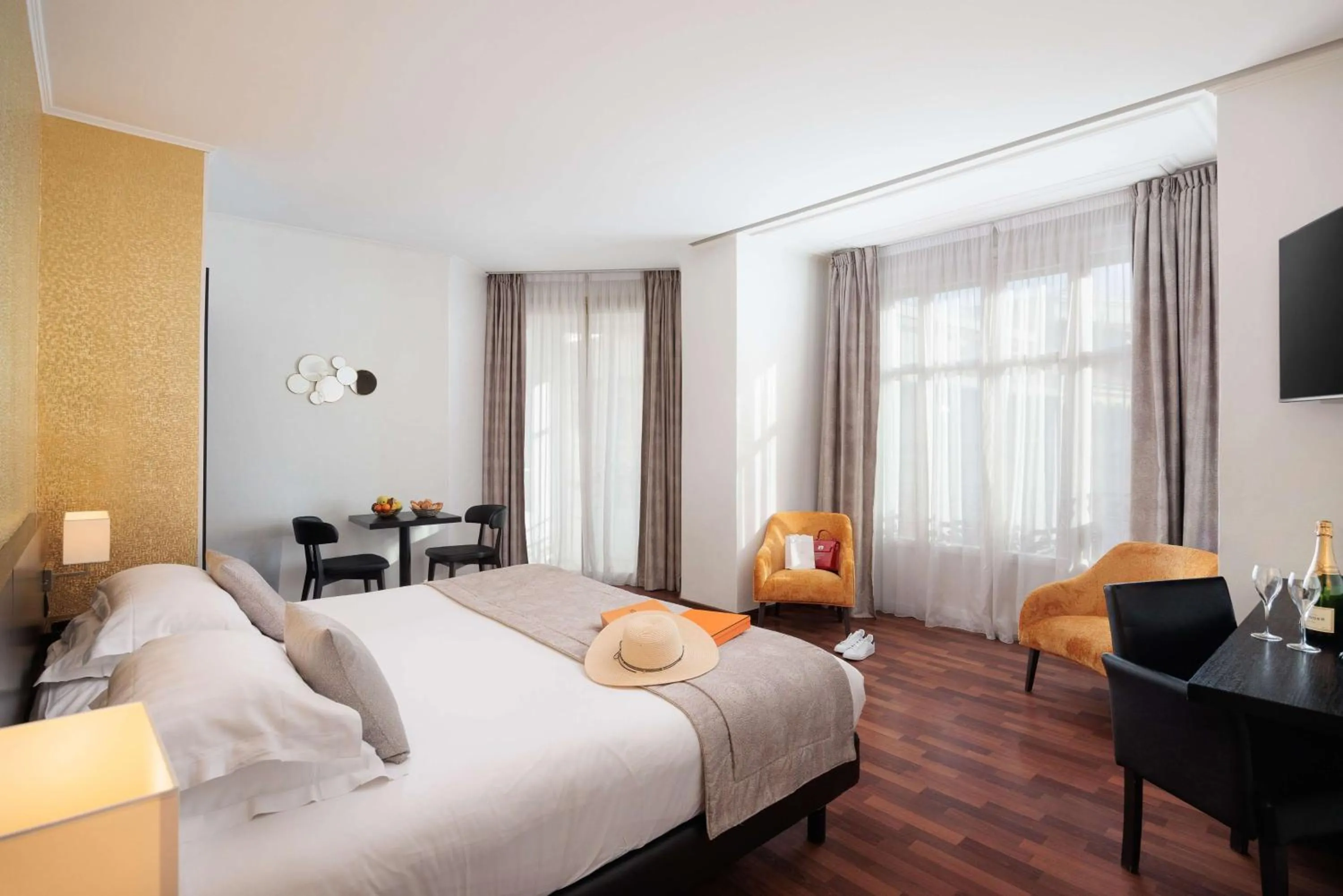 Bedroom, Bed in Best Western Plus Hôtel Massena Nice