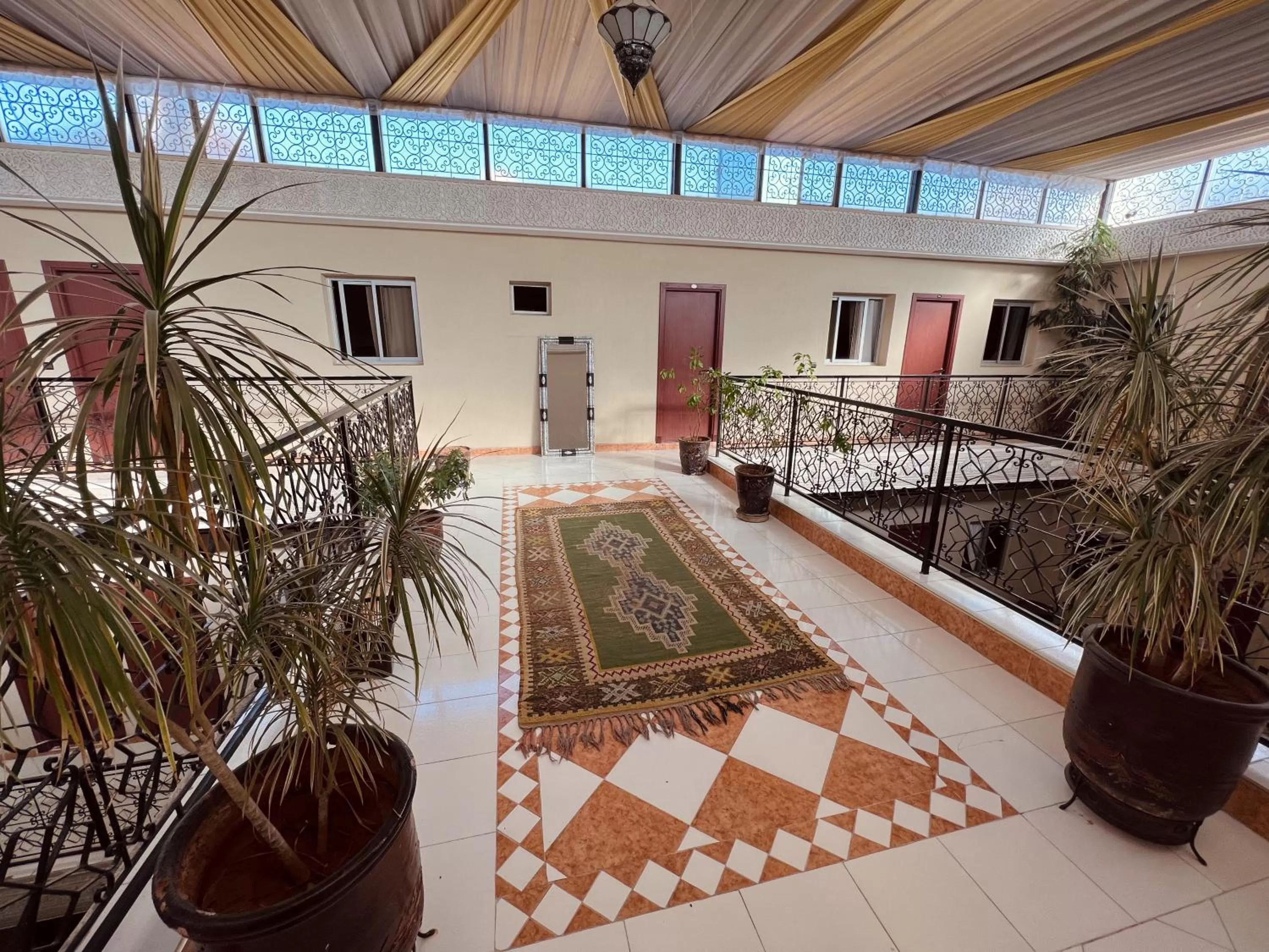 Lounge or bar in Hôtel Narjisse