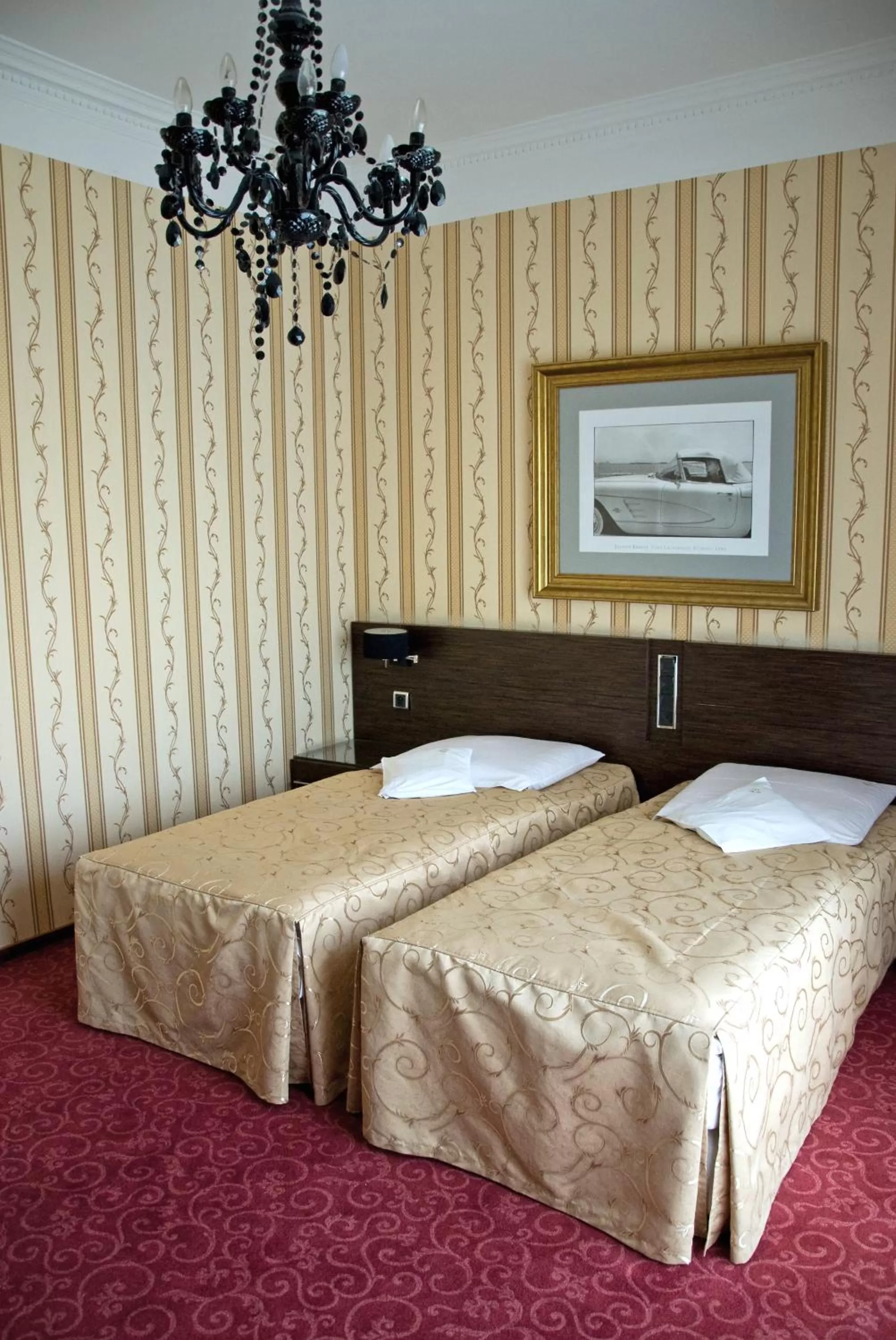 Bed in Hotel Falko